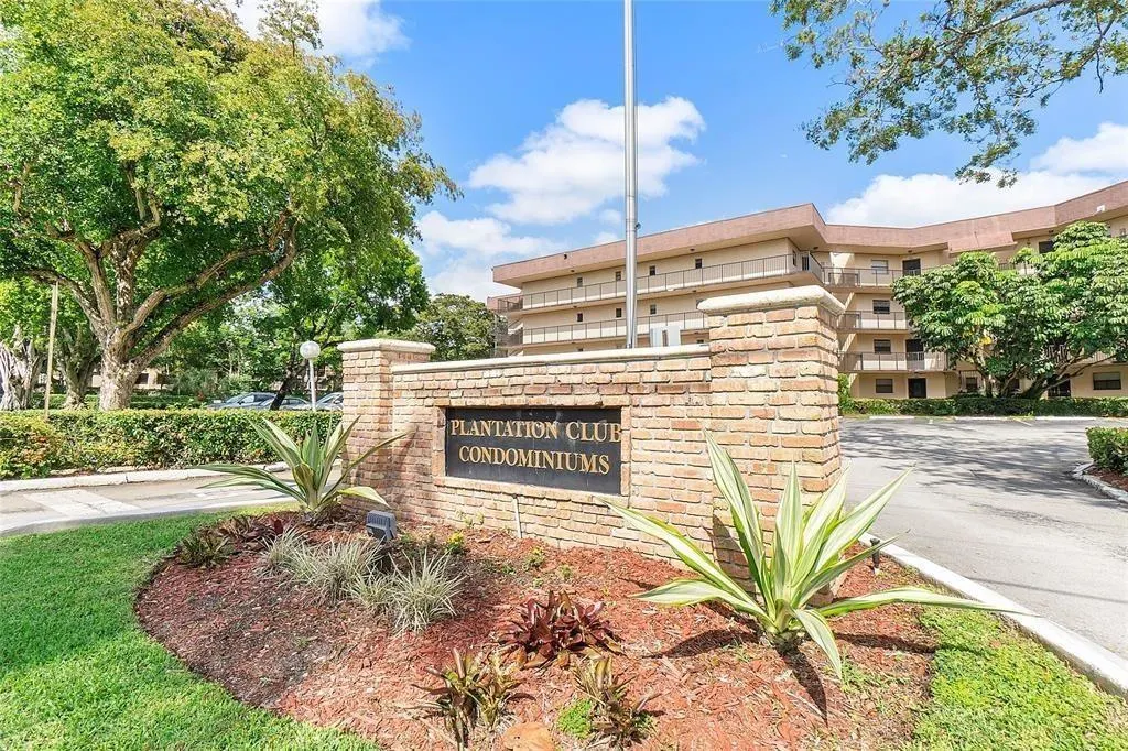 6555 W Broward Blvd, #111