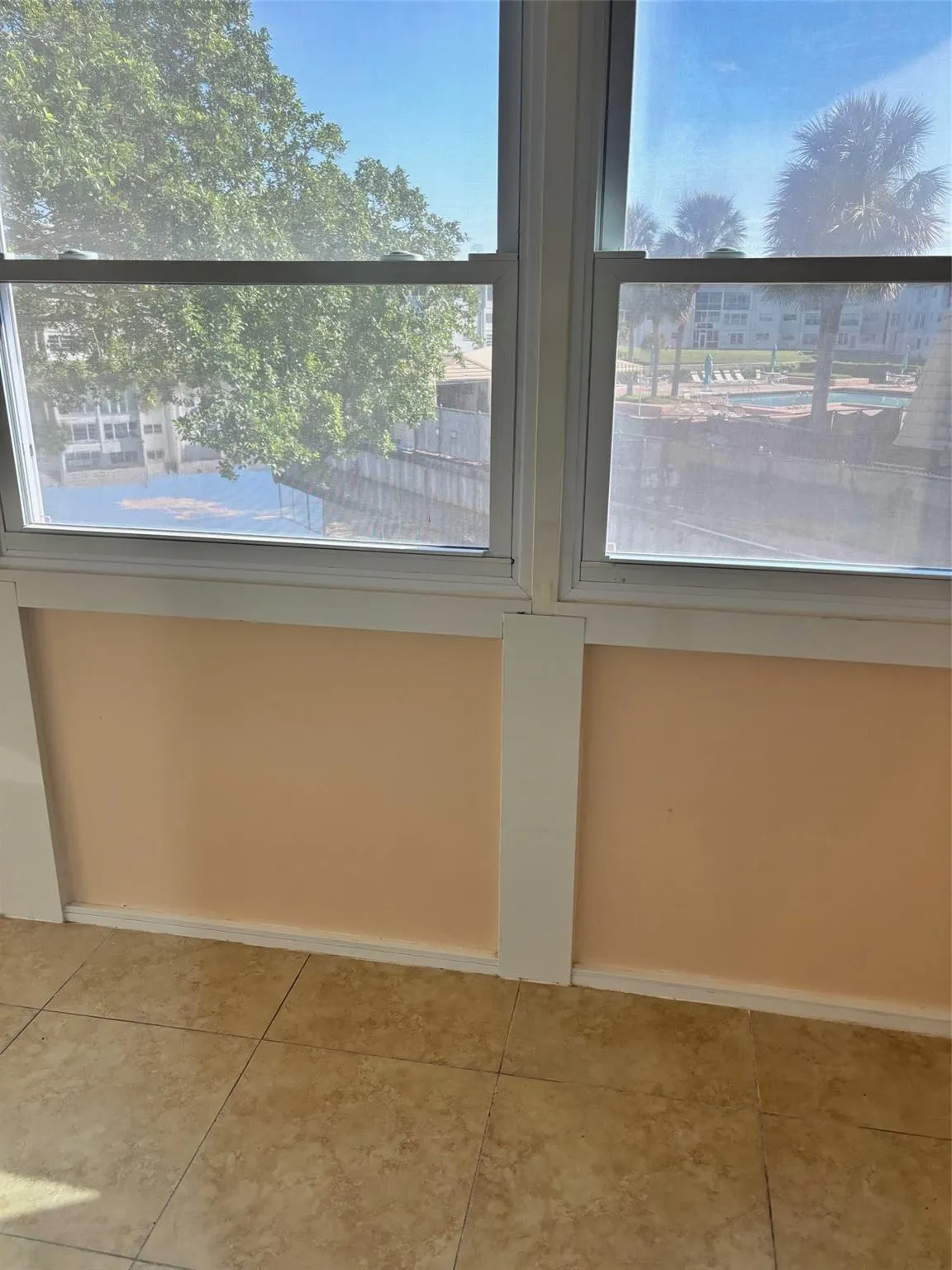 8200 sunrise lakes, #212