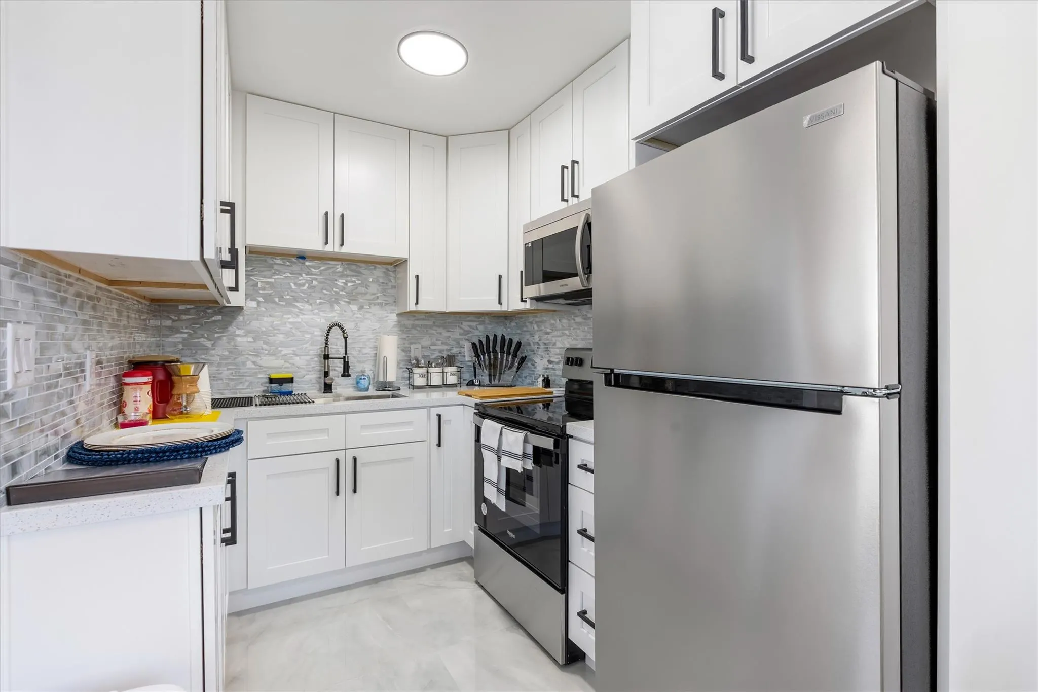 337 SW 21st St #1-3