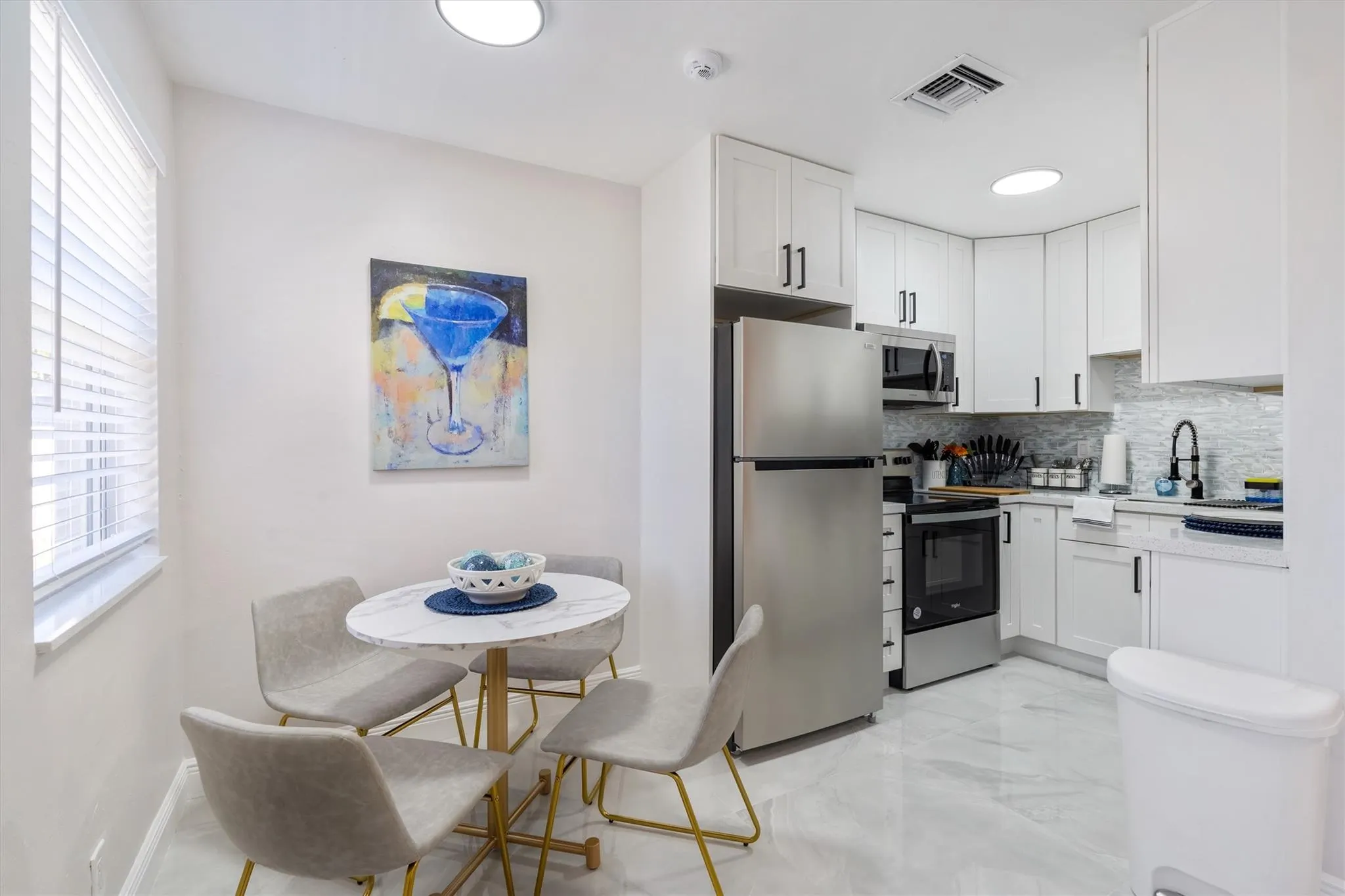 337 SW 21st St #1-3