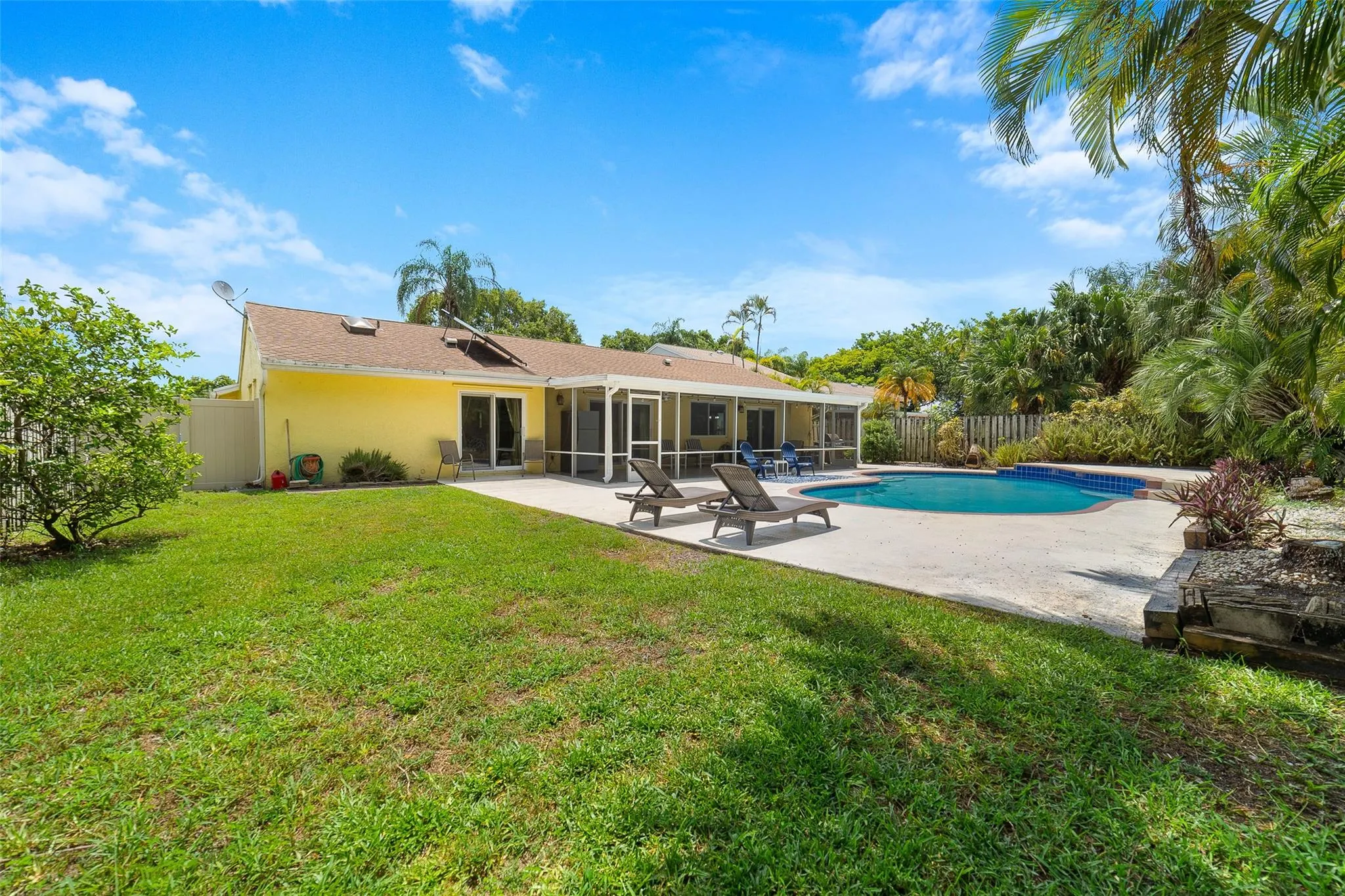 1211 White Stone Way