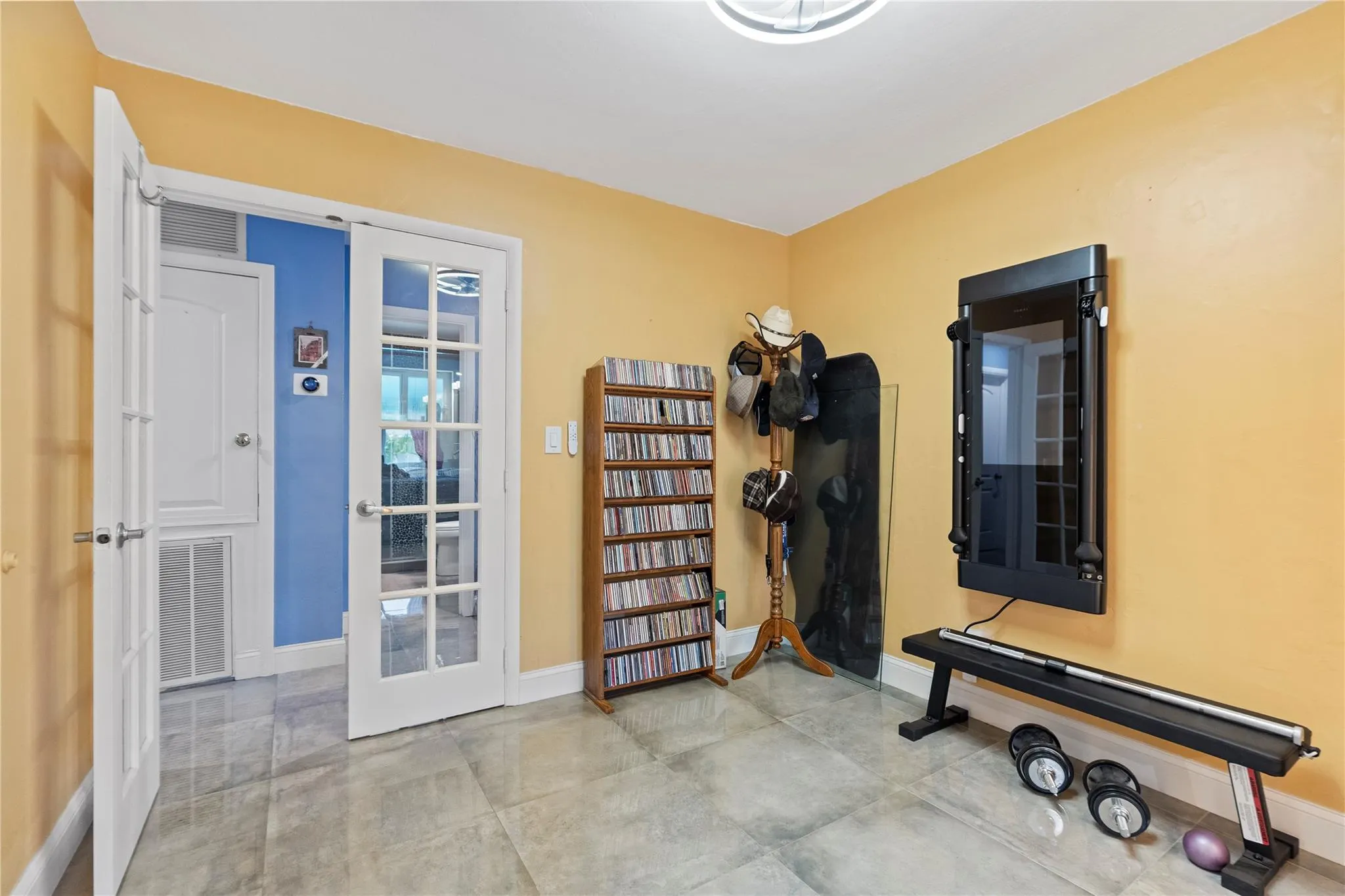 2501 NW 8th Ave