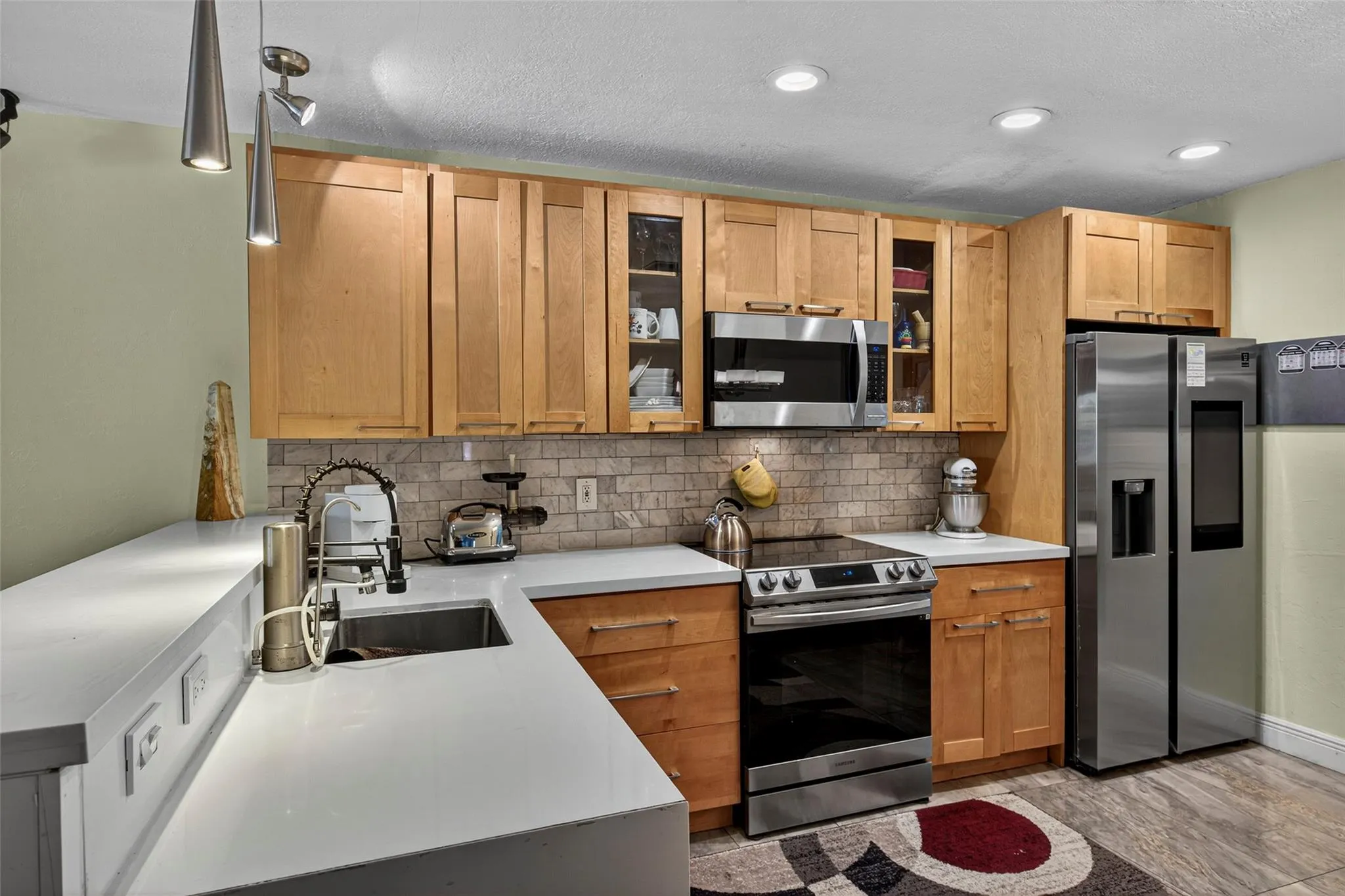 2115 NE 15th Ave