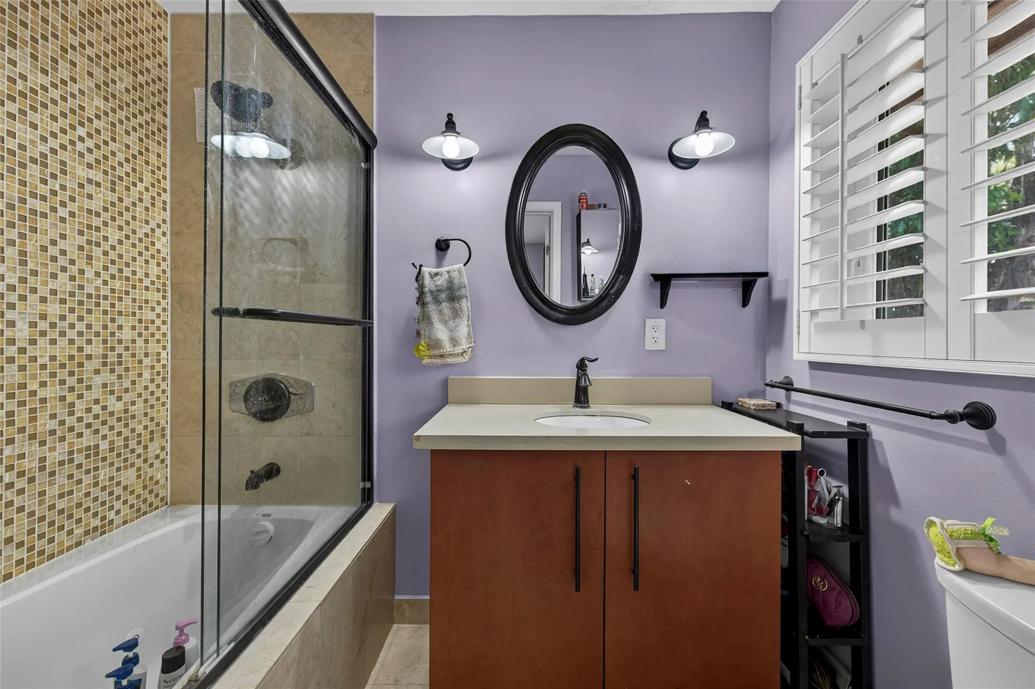 2115 NE 15th Ave
