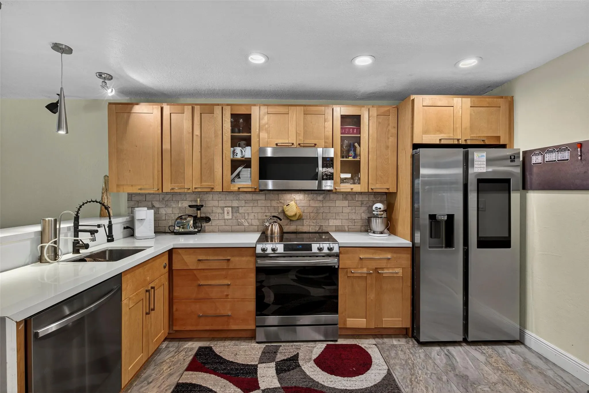 2115 NE 15th Ave