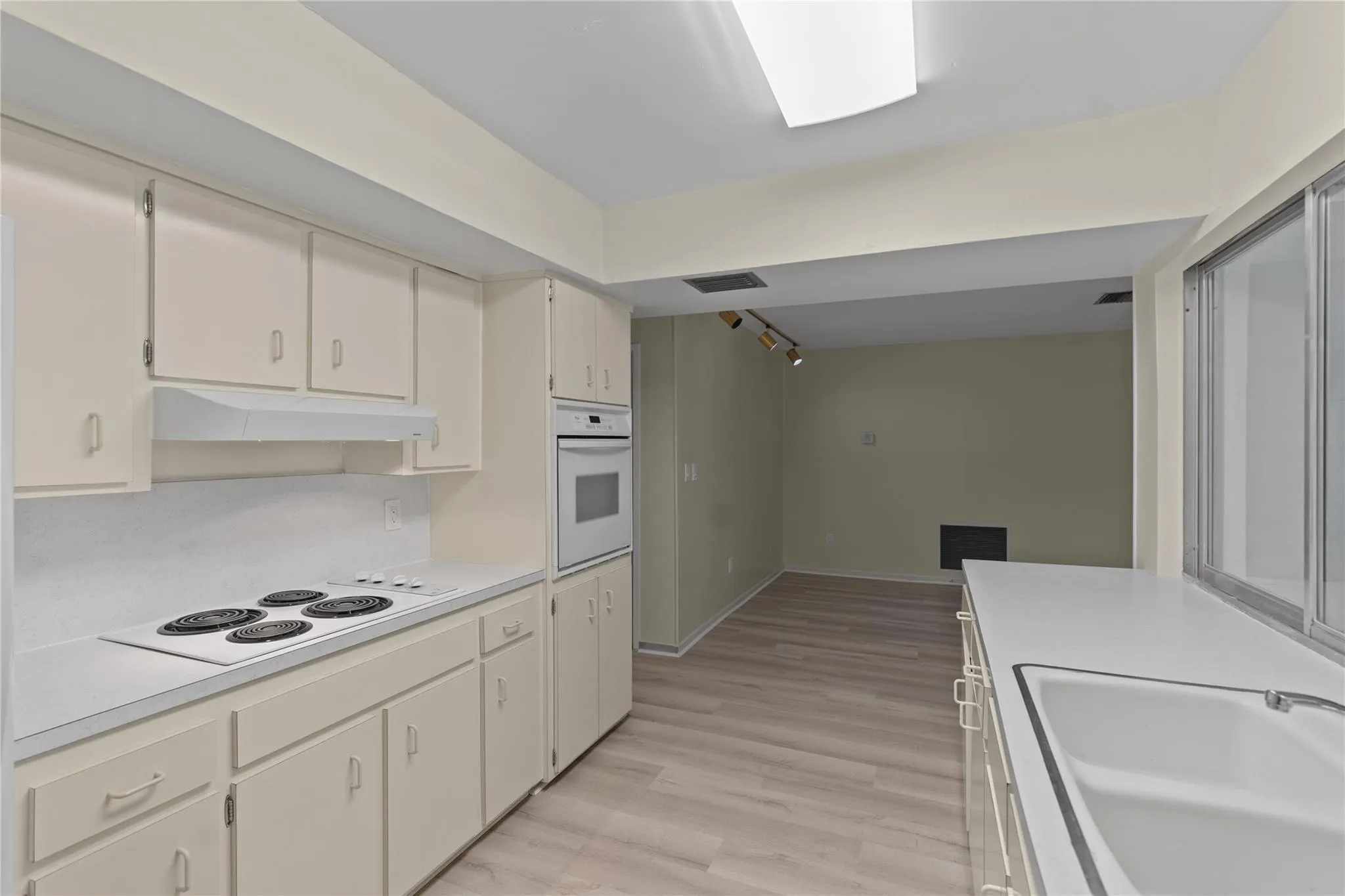 2160 NW 66th Ave