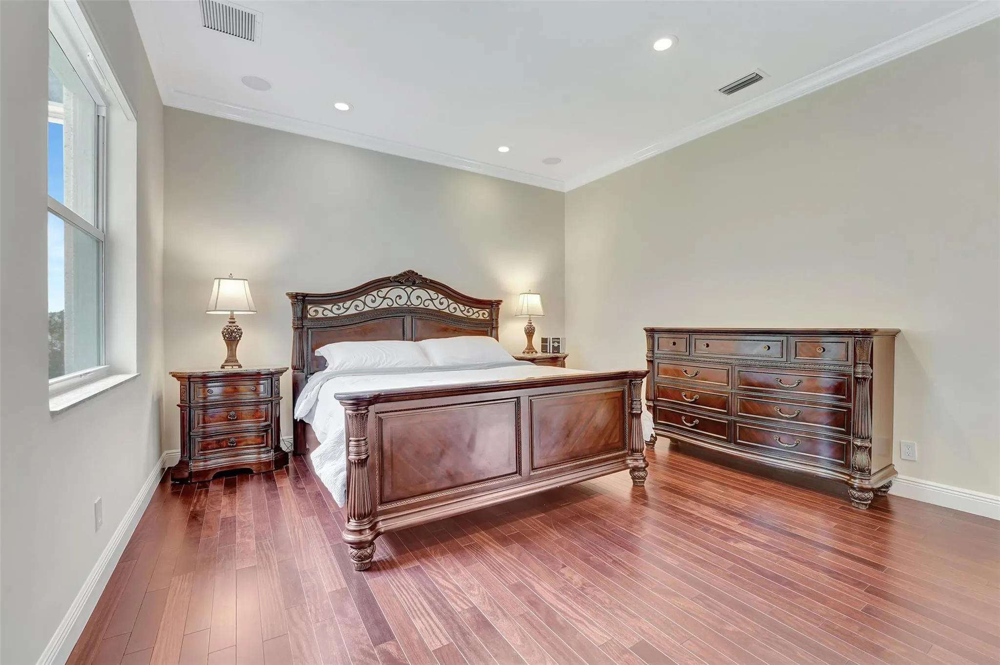 3440 Stallion Ln