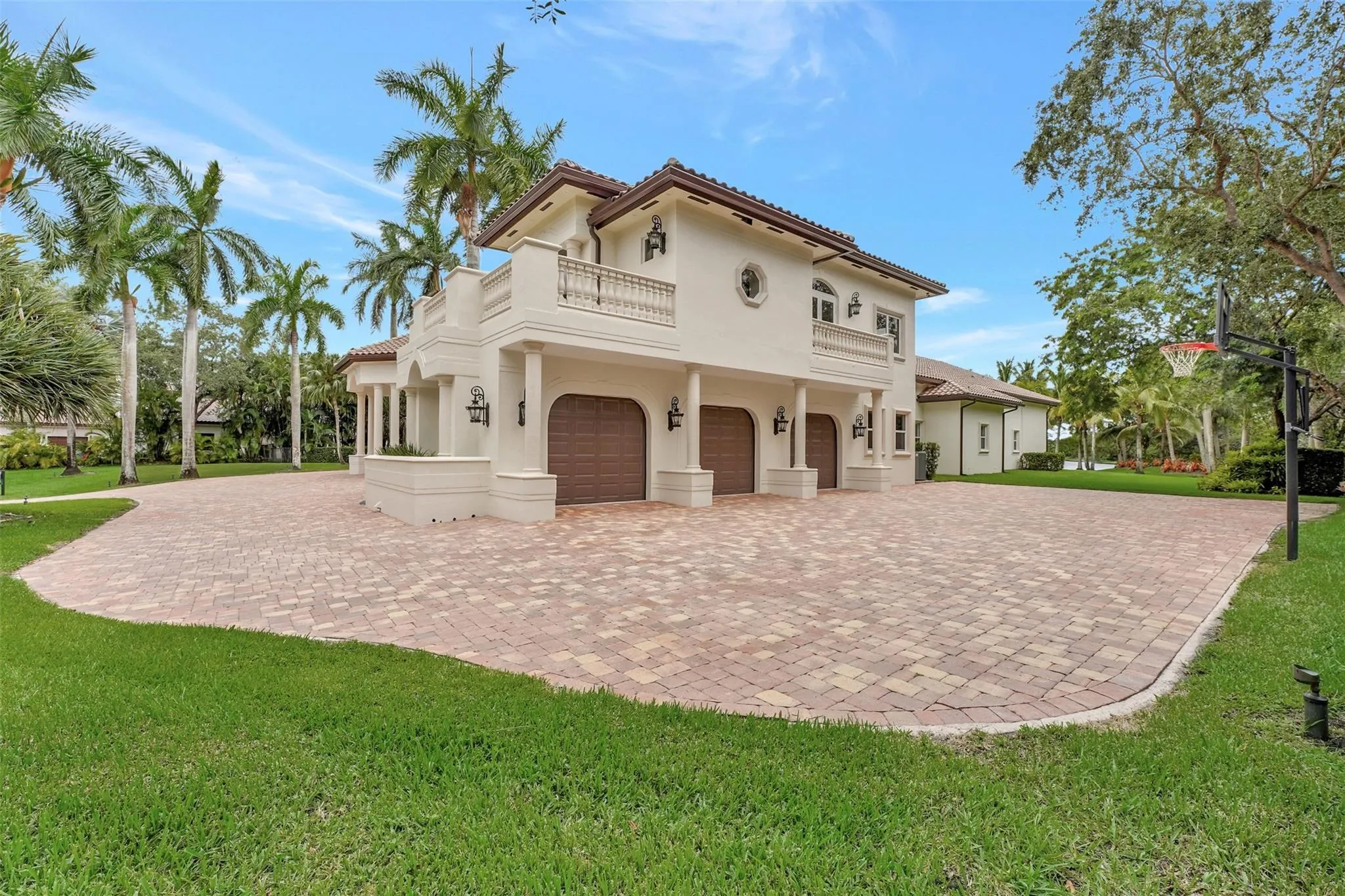 3440 Stallion Ln
