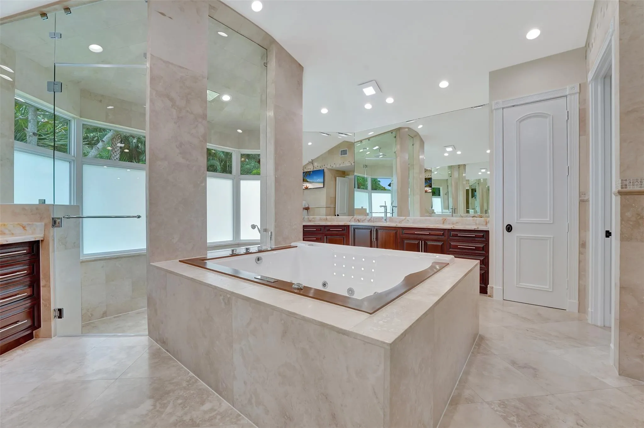3440 Stallion Ln