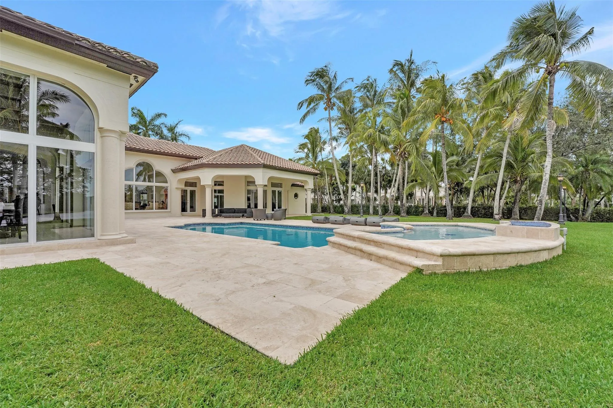3440 Stallion Ln