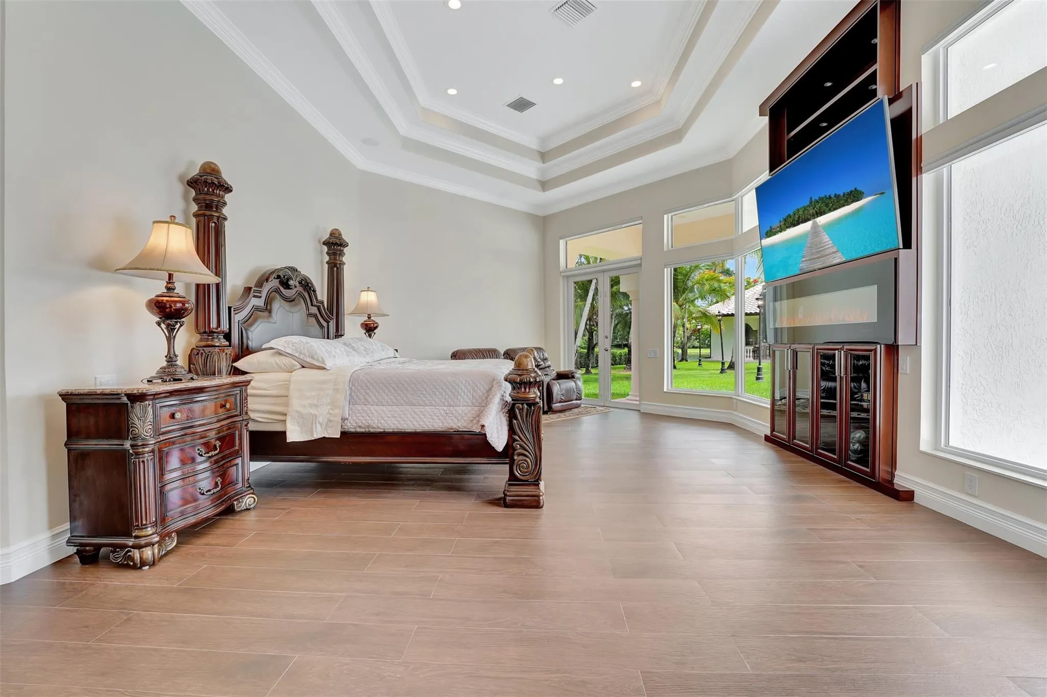 3440 Stallion Ln