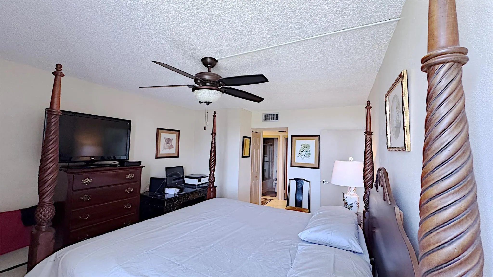 3675 N Country Club Dr, #2007