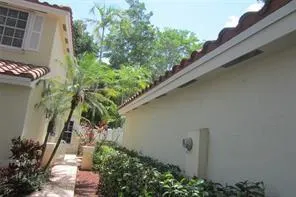 802 Garnet Cir