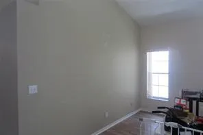 802 Garnet Cir