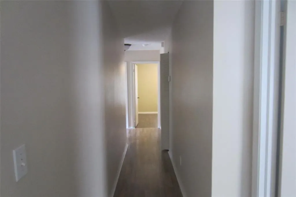 802 Garnet Cir