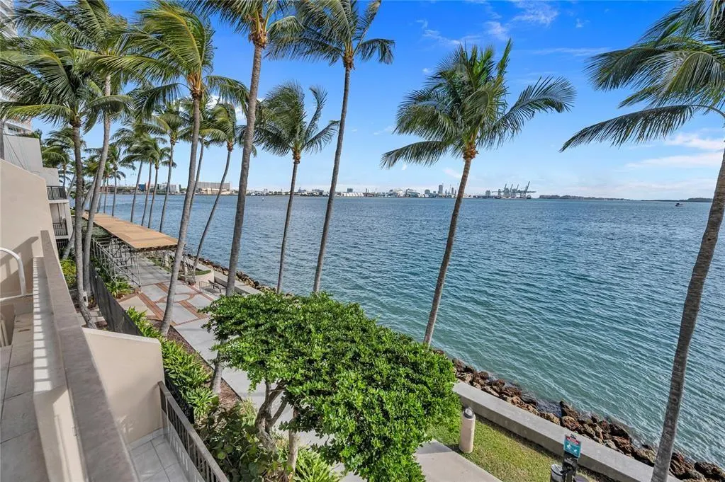 520 Brickell Key Dr Unit BH25