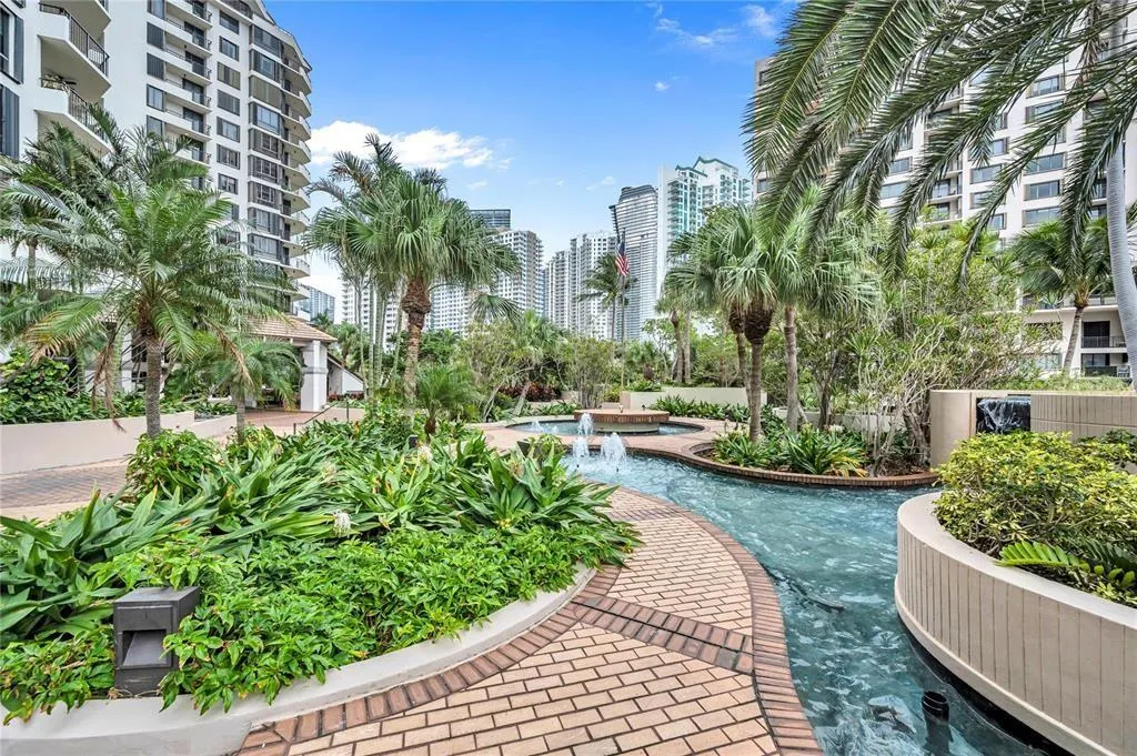 520 Brickell Key Dr Unit BH25