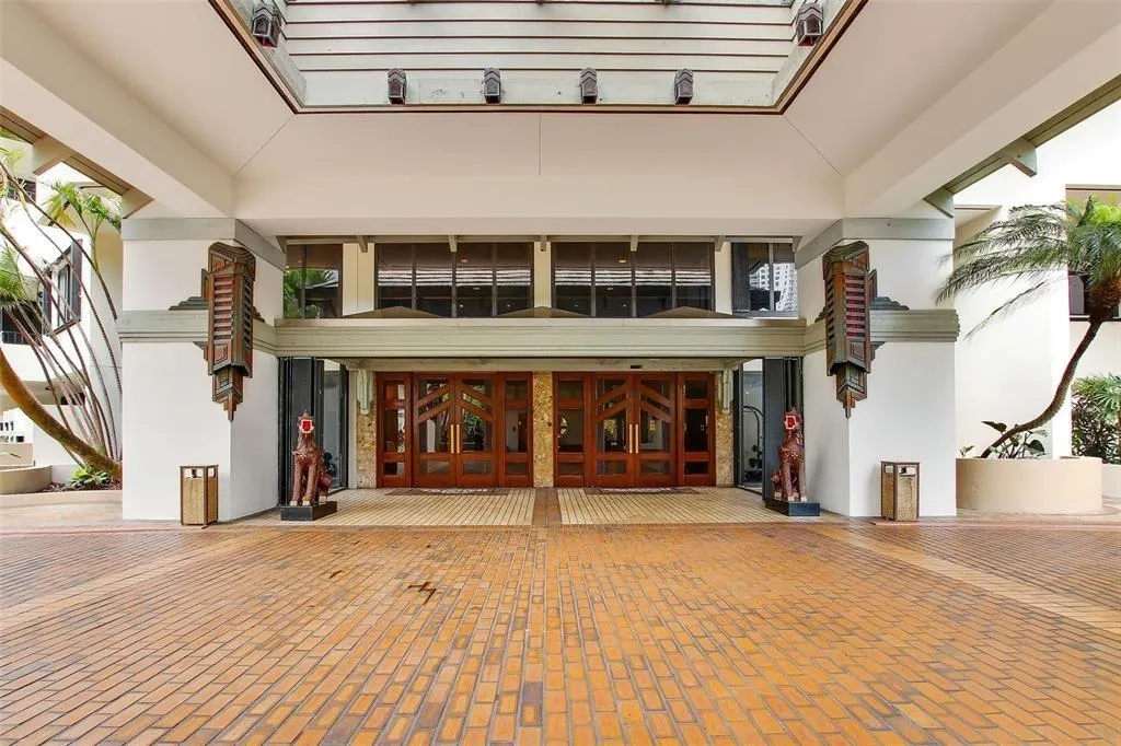 520 Brickell Key Dr Unit BH25