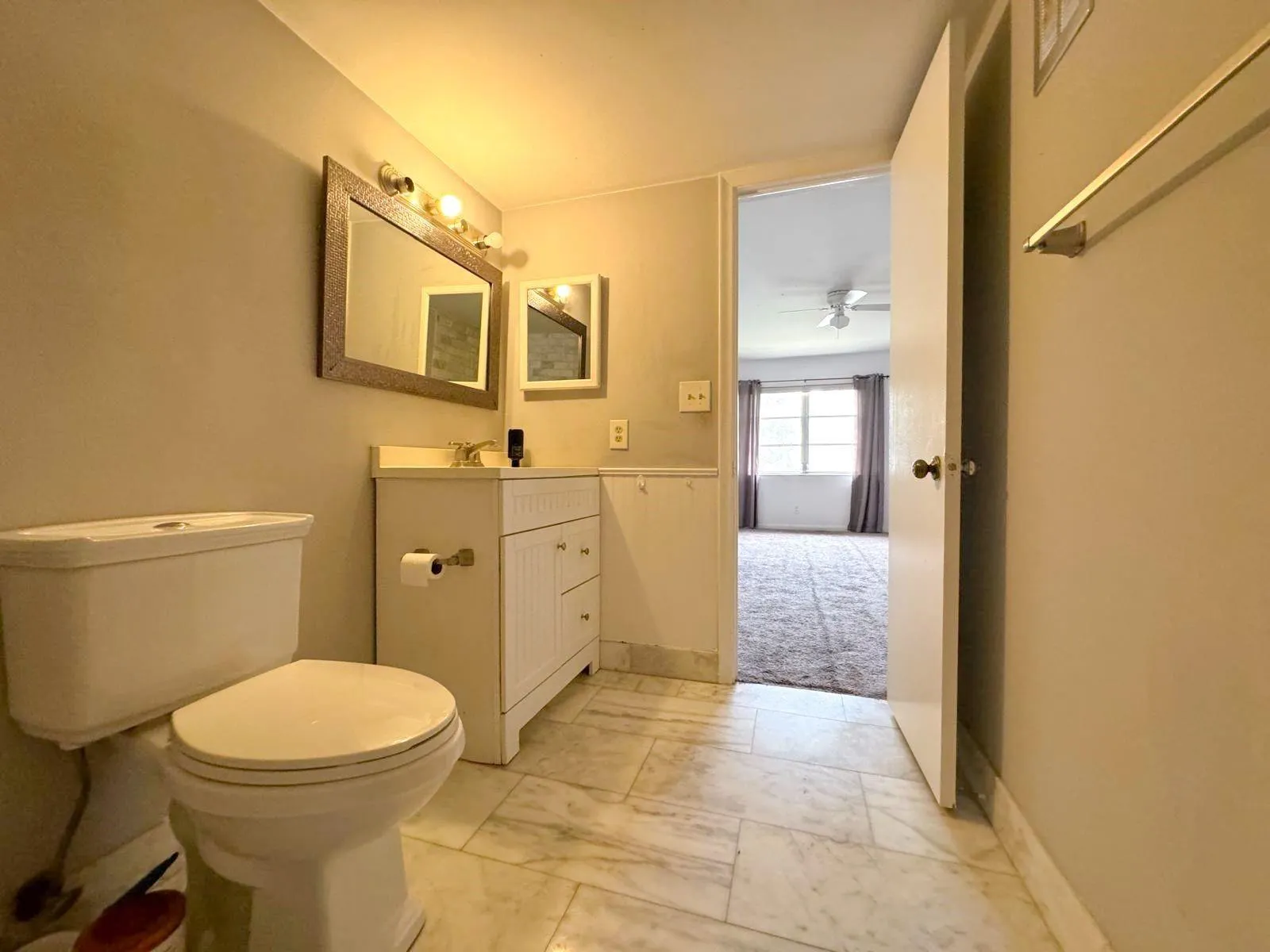 12 NE 19th Ct, #204A