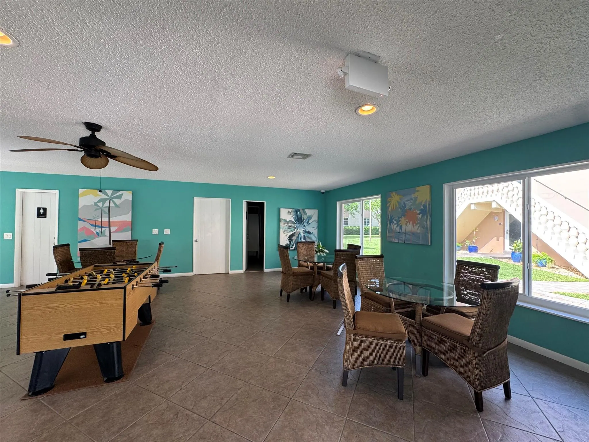 12 NE 19th Ct, #204A