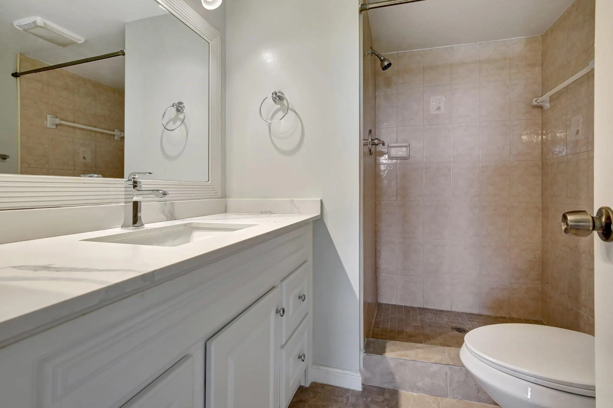 8225 Sunrise Lakes Blvd, #303