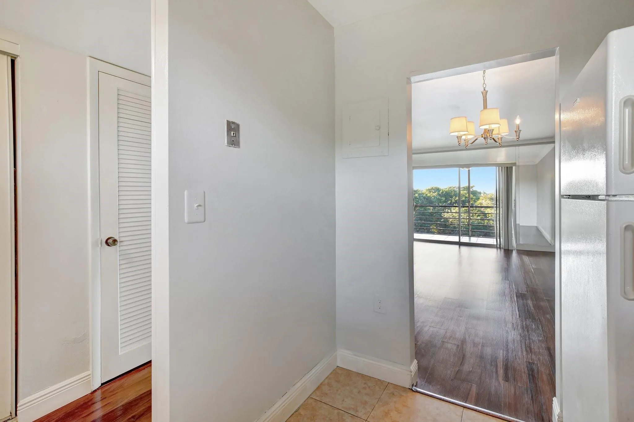 8225 Sunrise Lakes Blvd, #303
