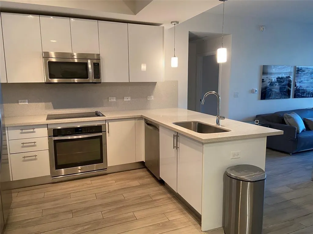 999 SW 1st Ave, #3011