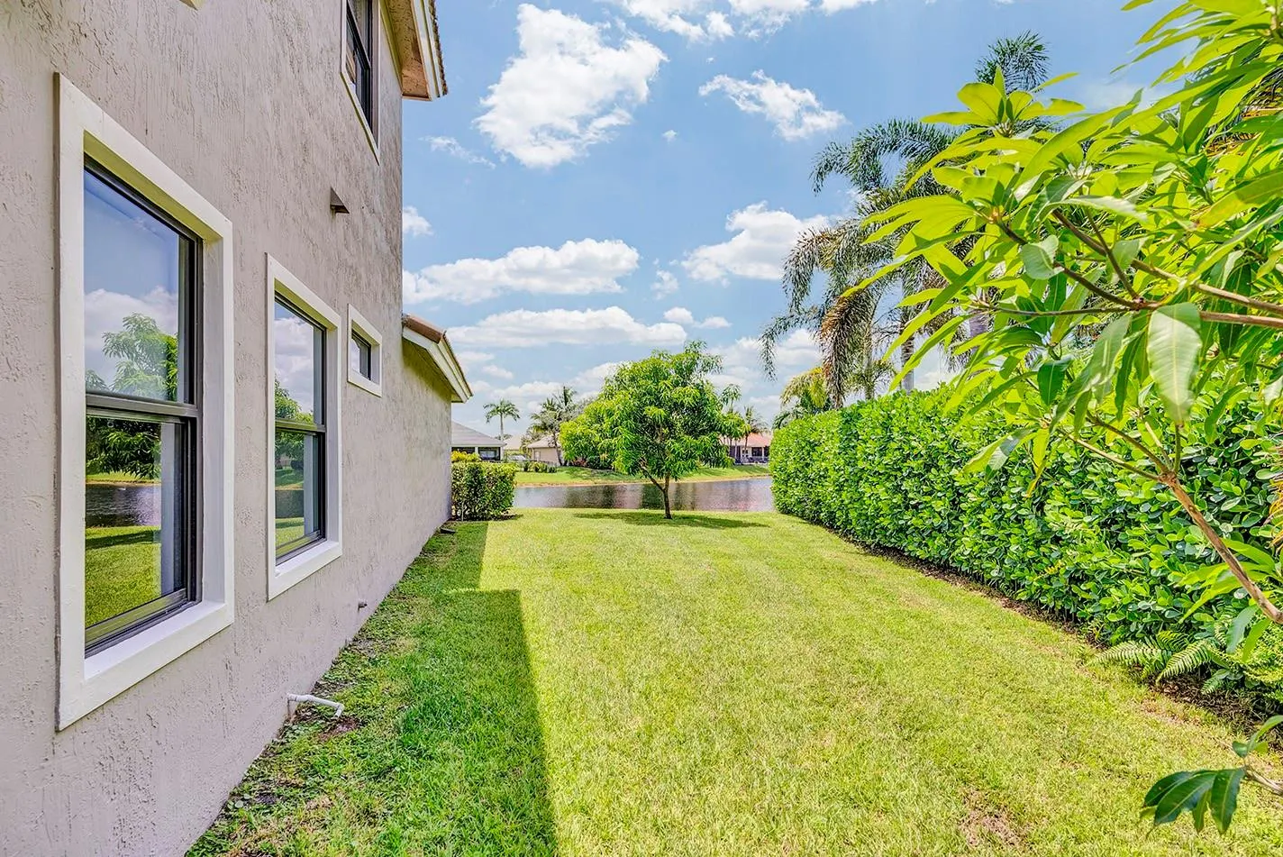 6437 NW 108th Ter