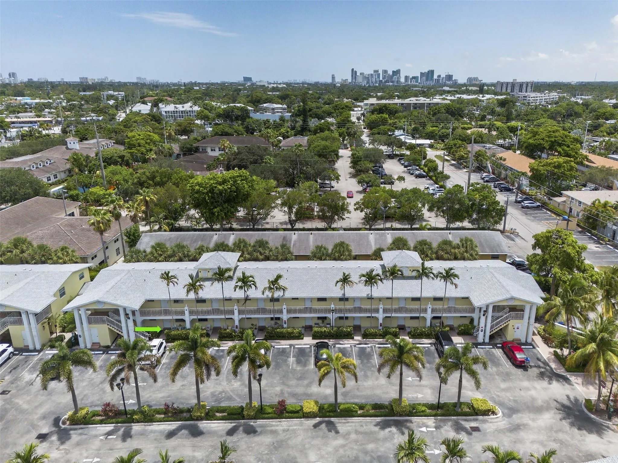 2660 NE 8th Ave, #208