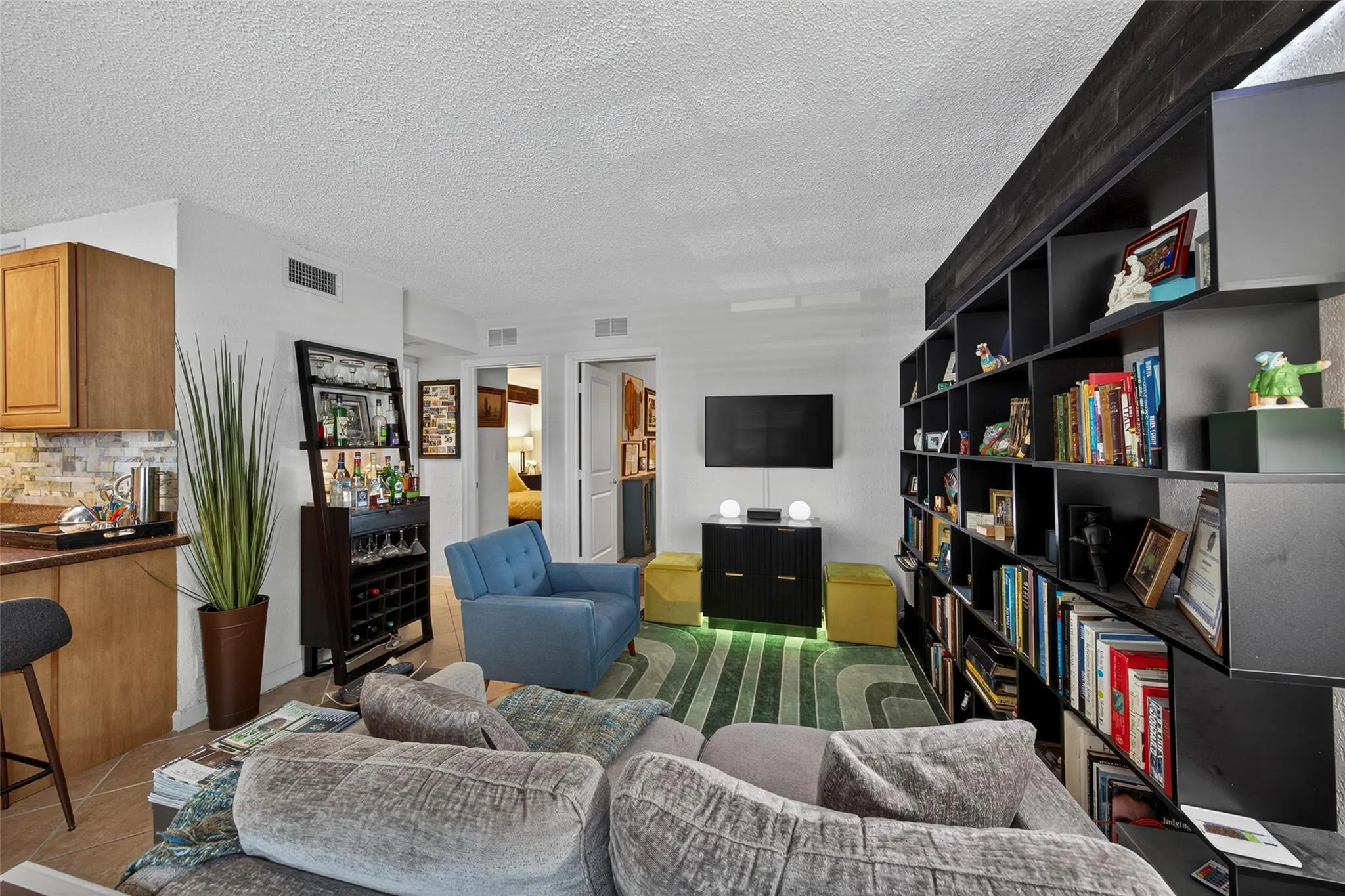 2660 NE 8th Ave, #208