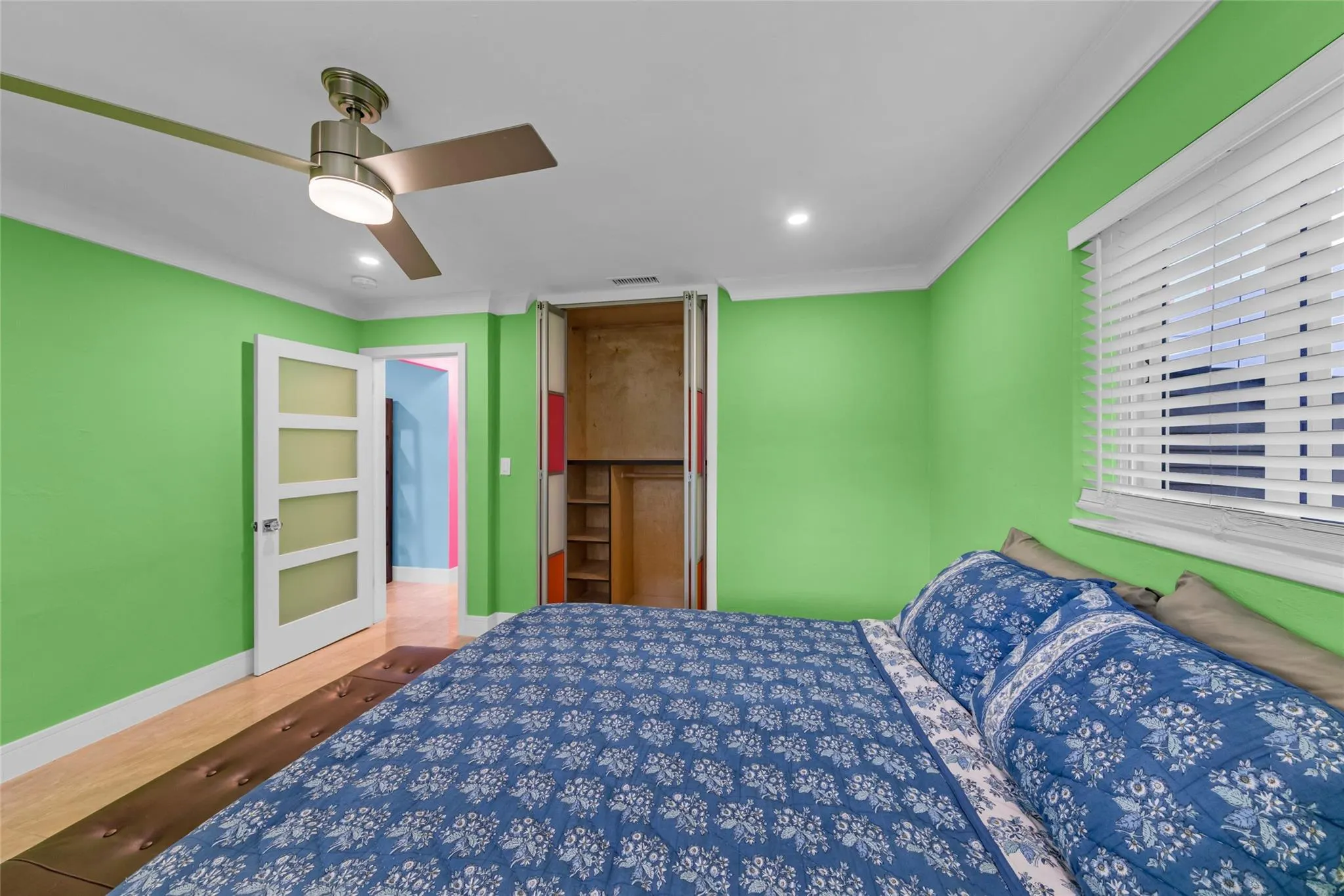 2108 NE 11th Ave