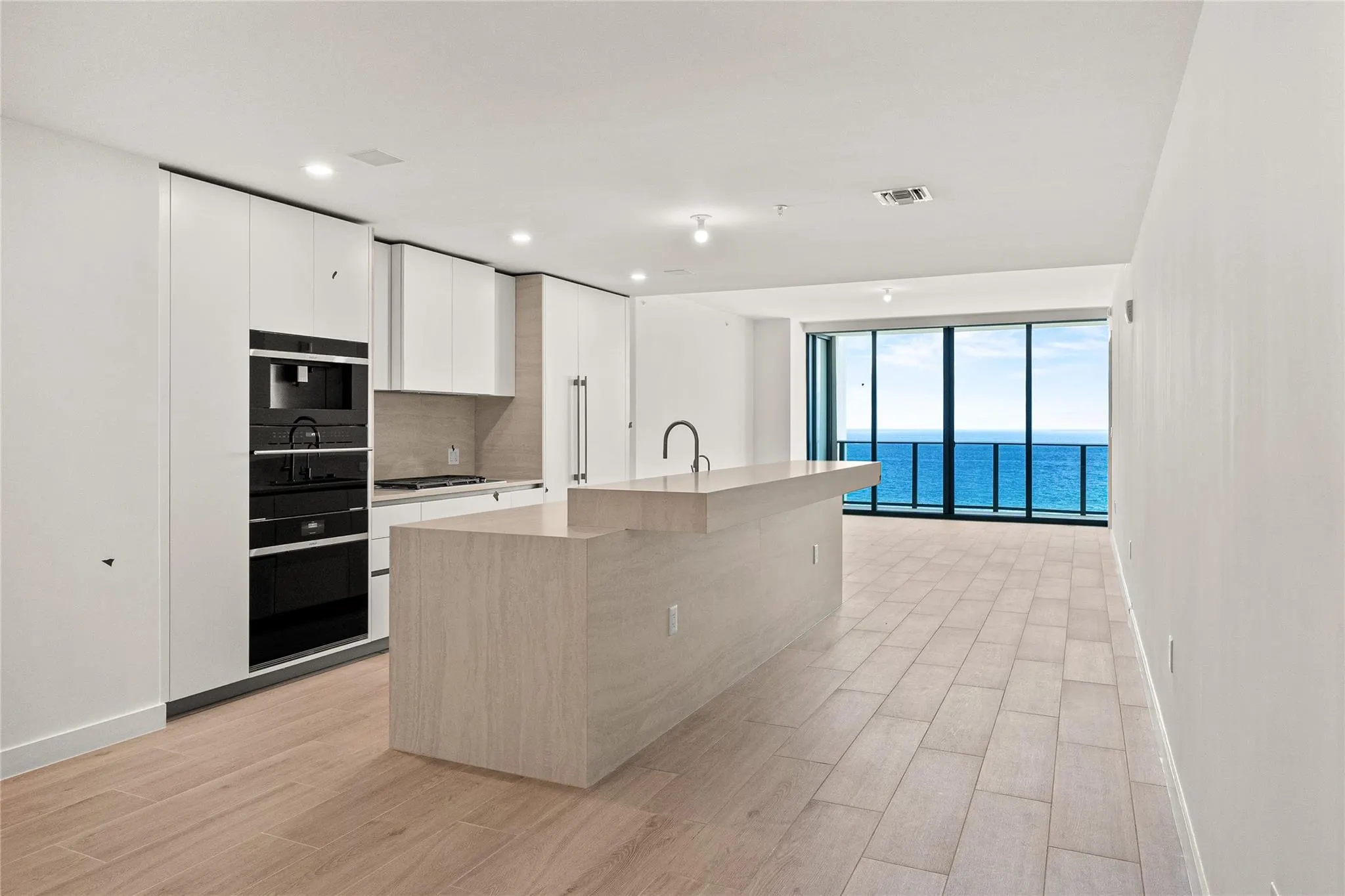 900 N Ocean Blvd., #1604
