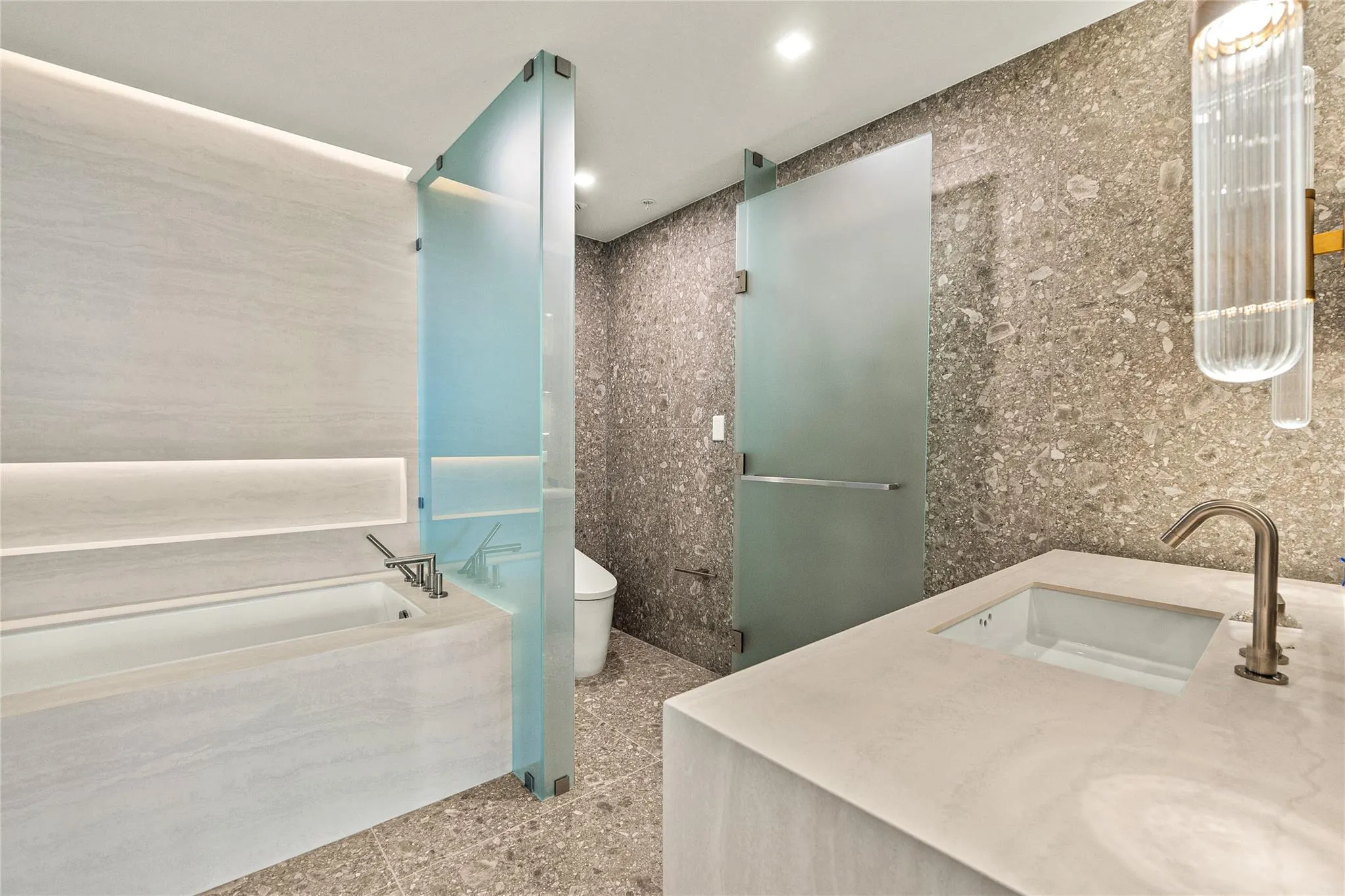 900 N Ocean Blvd., #1604