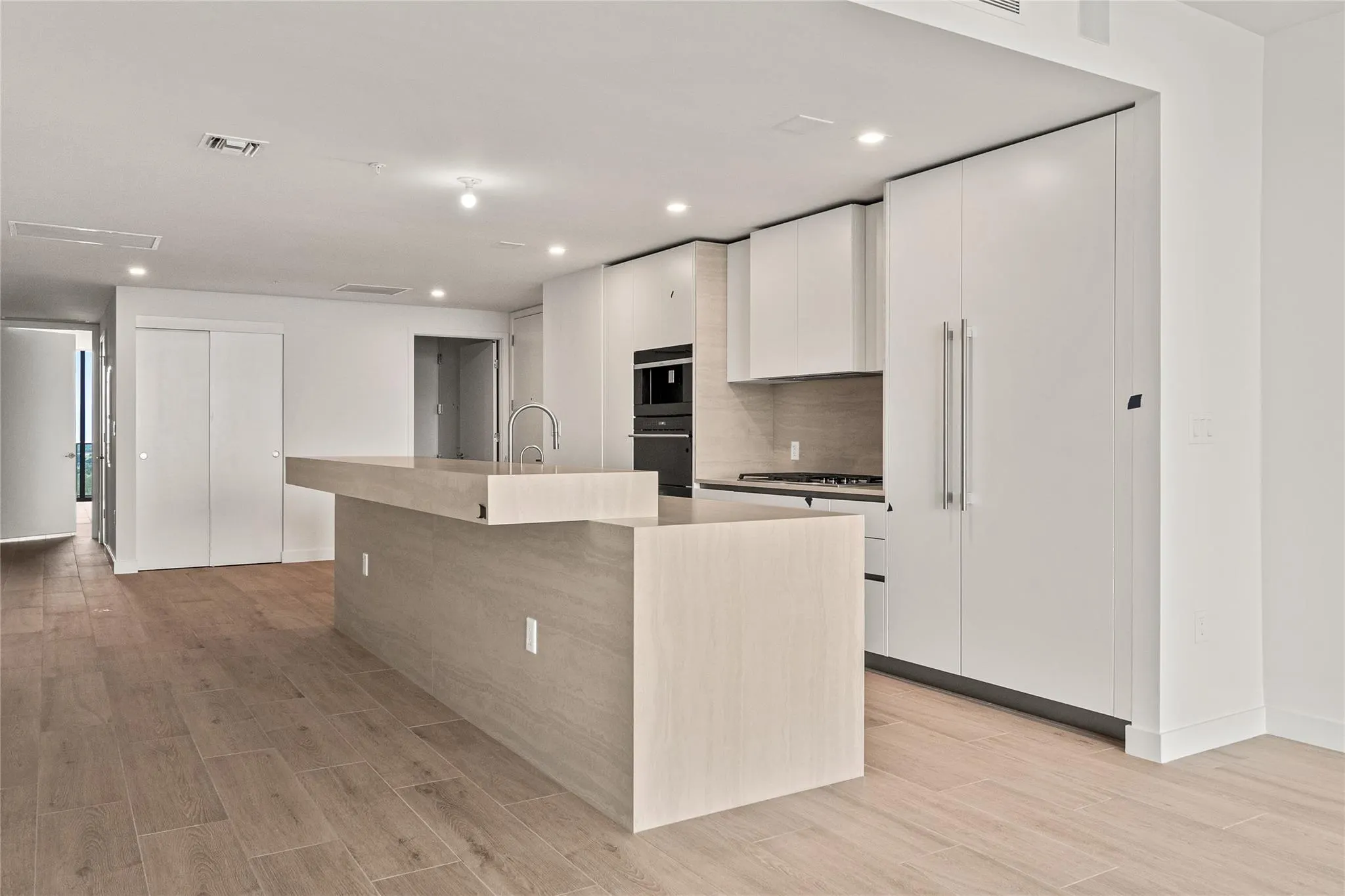 900 N Ocean Blvd., #1604