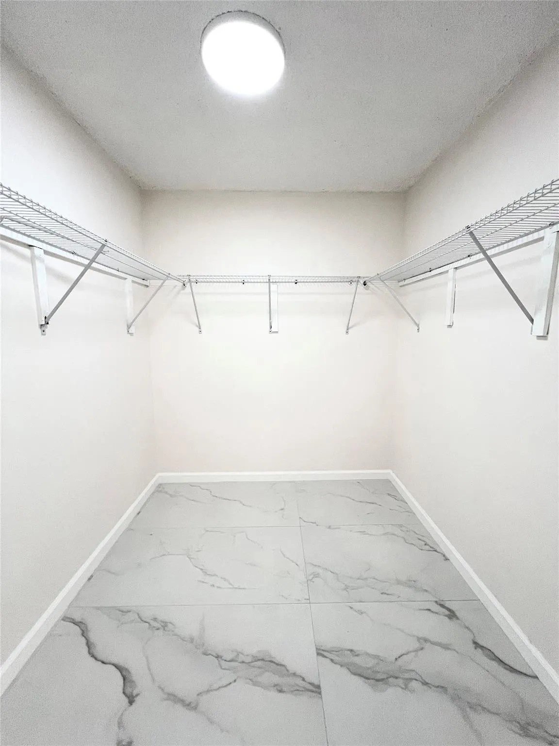 3800 S Ocean Dr, #1719
