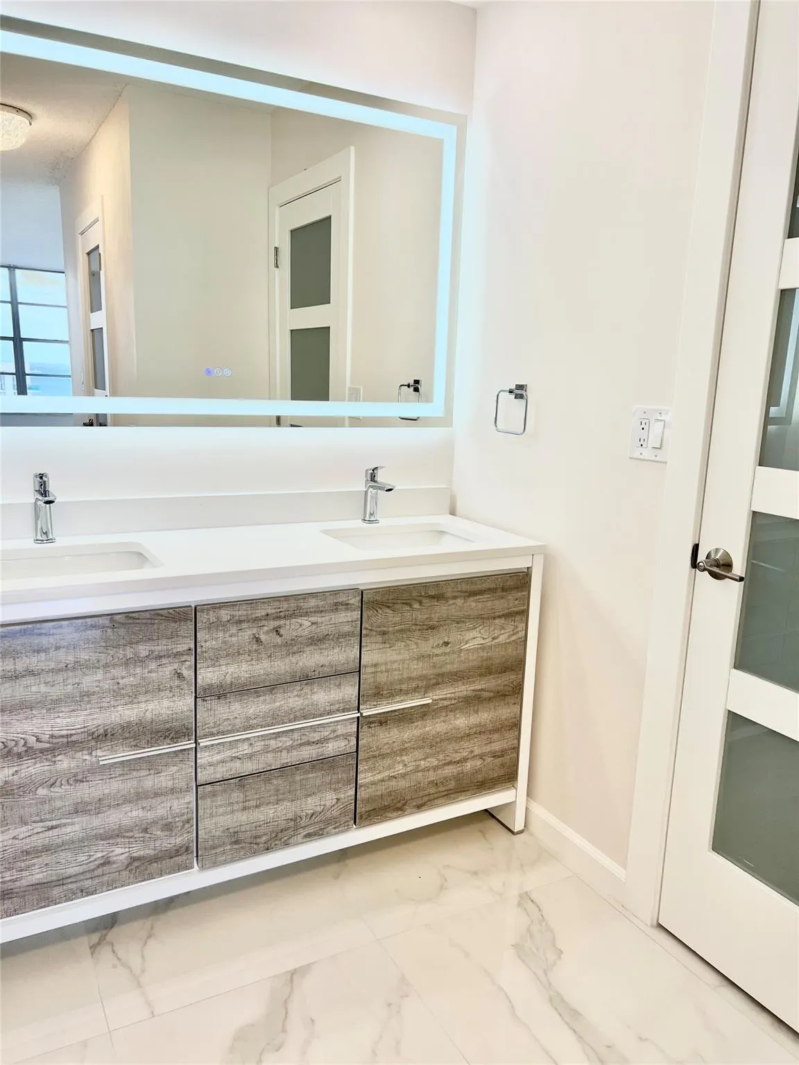 3800 S Ocean Dr, #1719