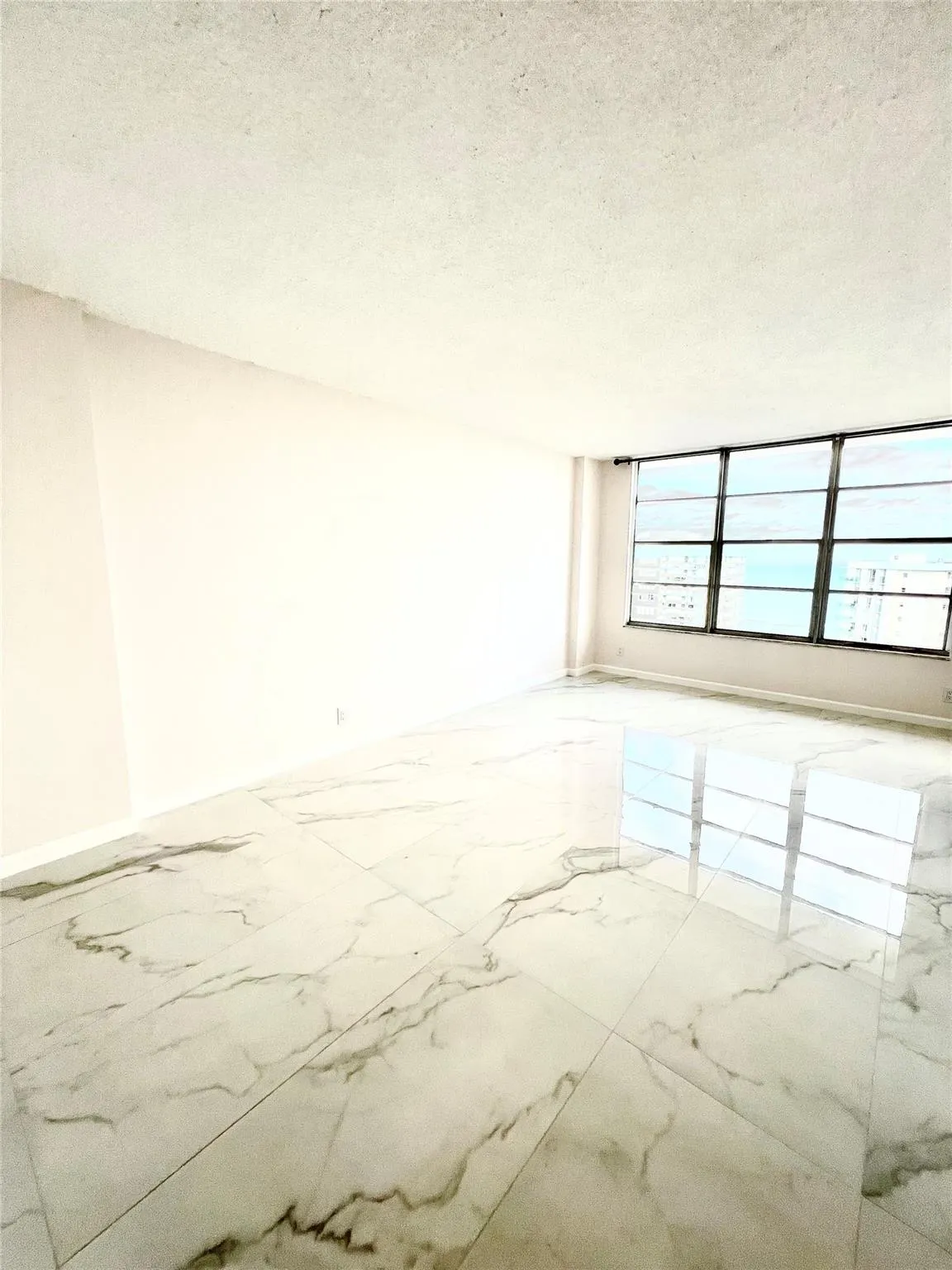 3800 S Ocean Dr, #1719