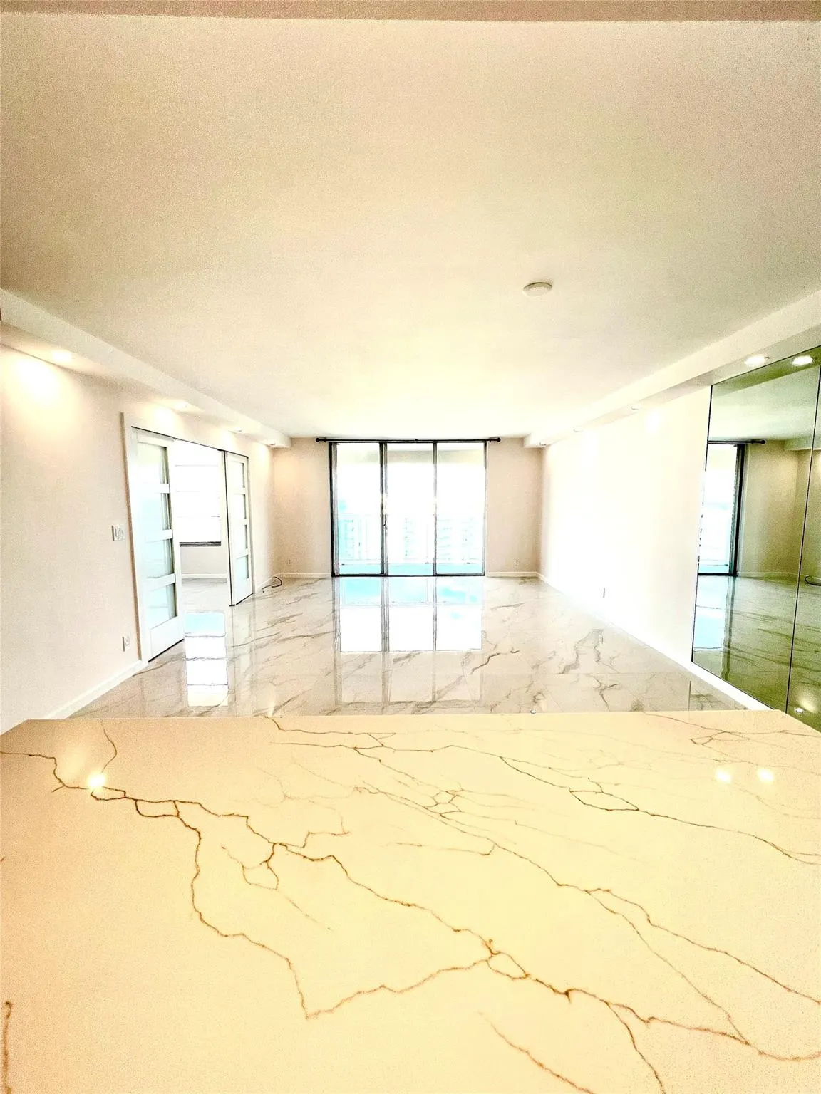 3800 S Ocean Dr, #1719