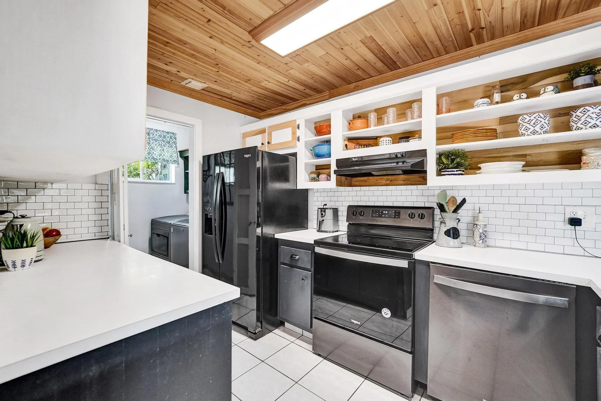2455 N 37th Ave