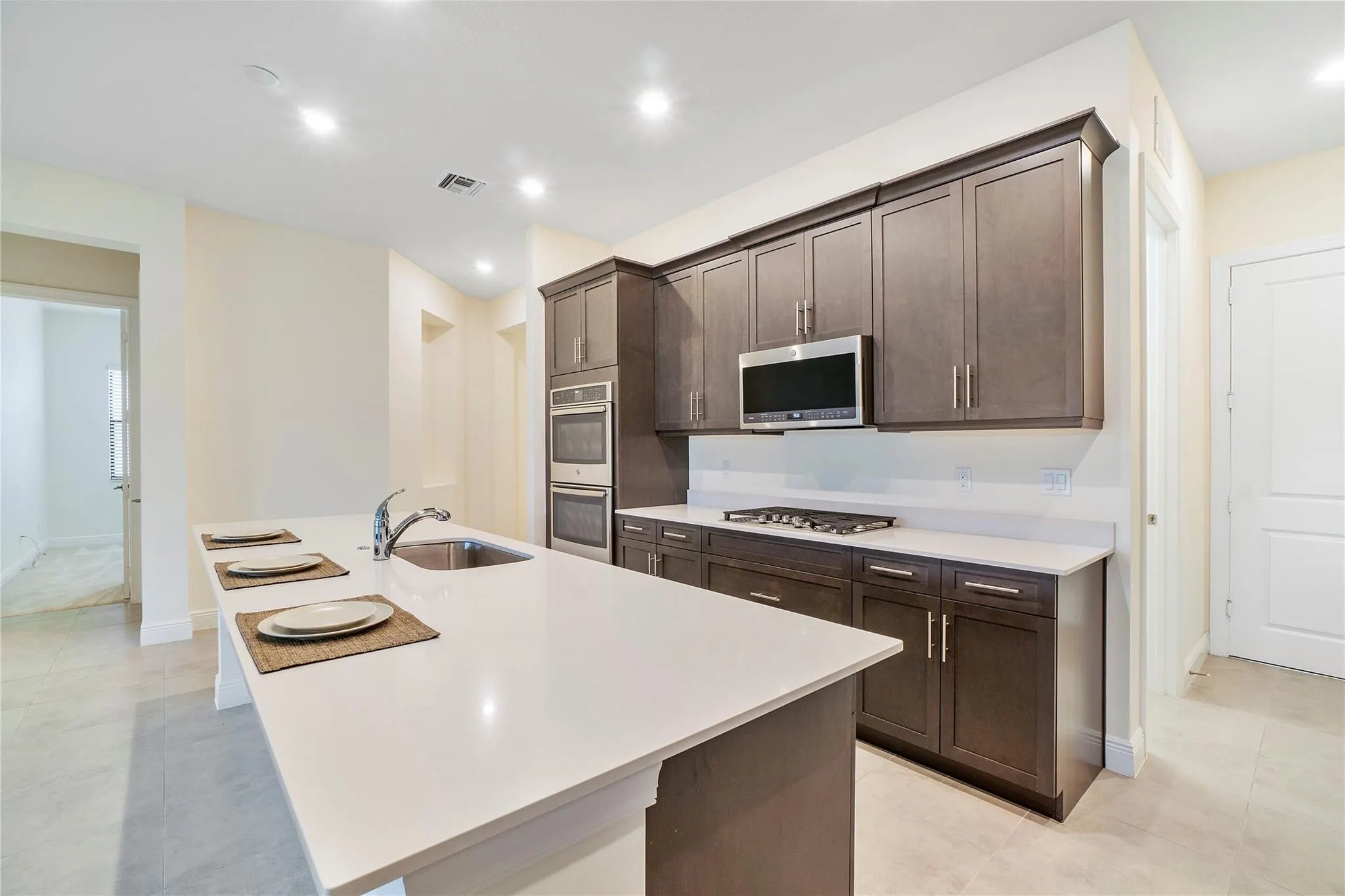 11785 S Waterway Cir