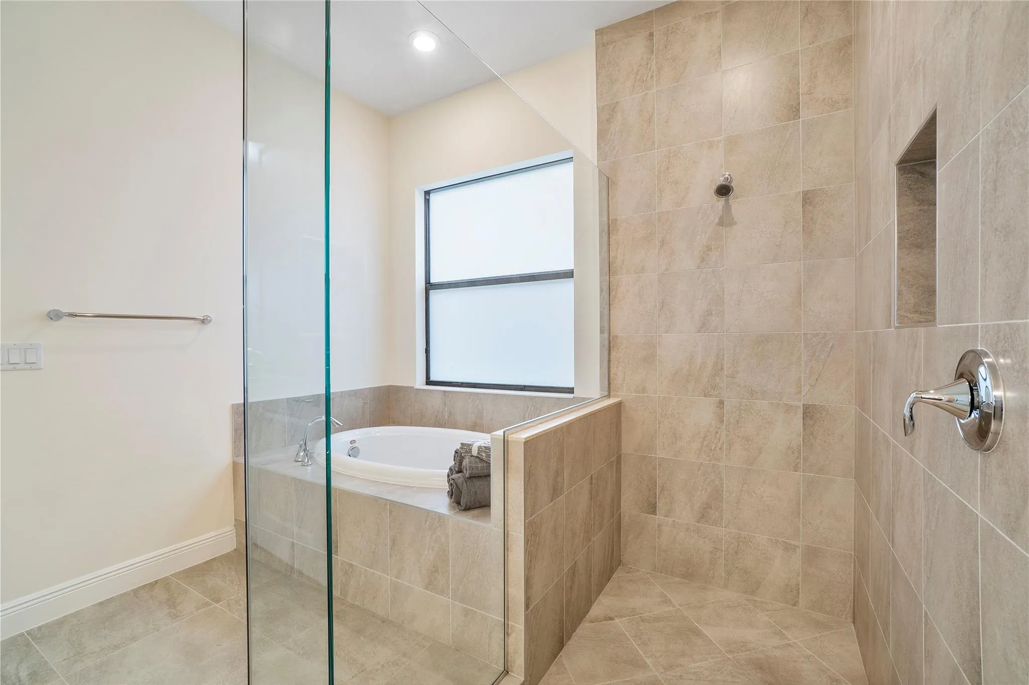 11785 S Waterway Cir