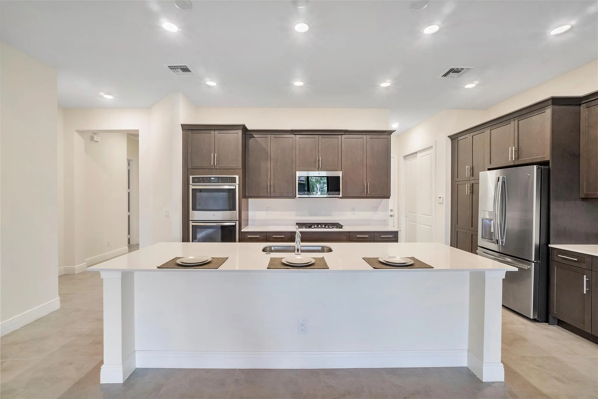 11785 S Waterway Cir