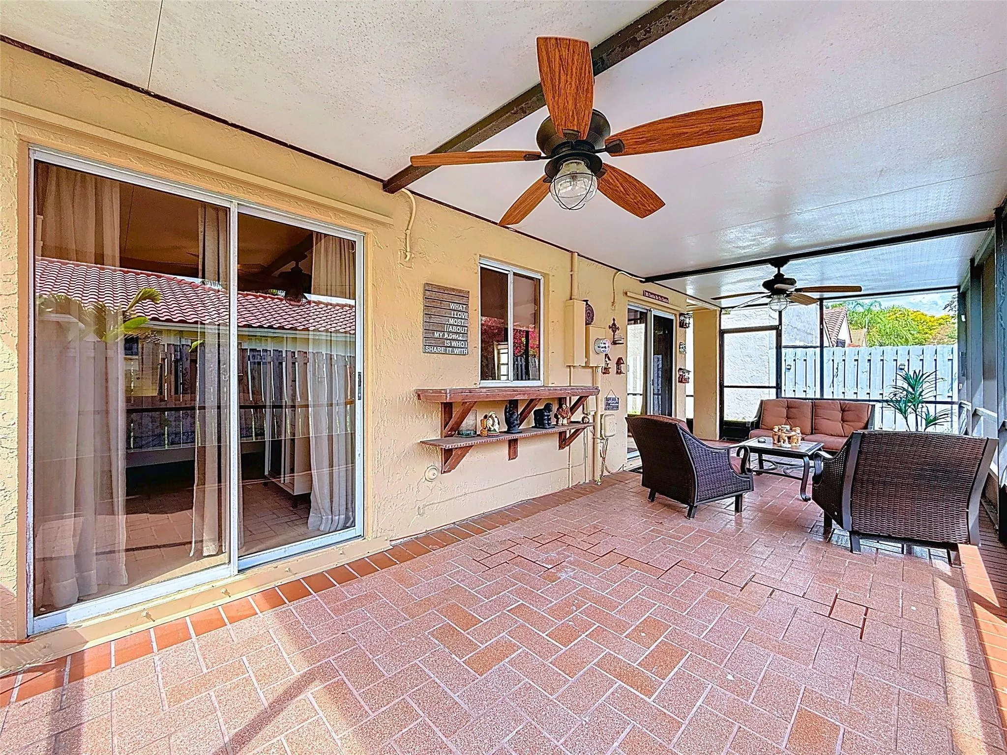1420 Seagrape Cir