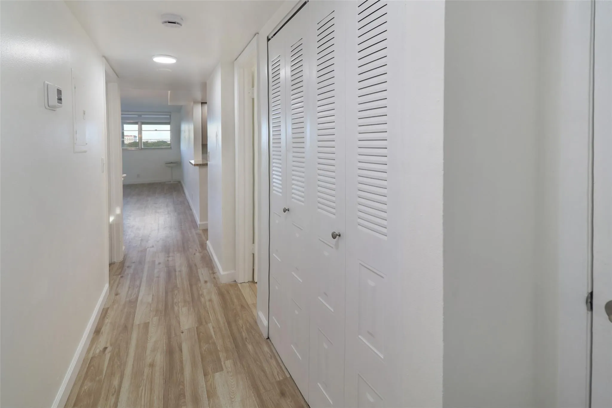 3300 W Rolling Hills Cir, #503
