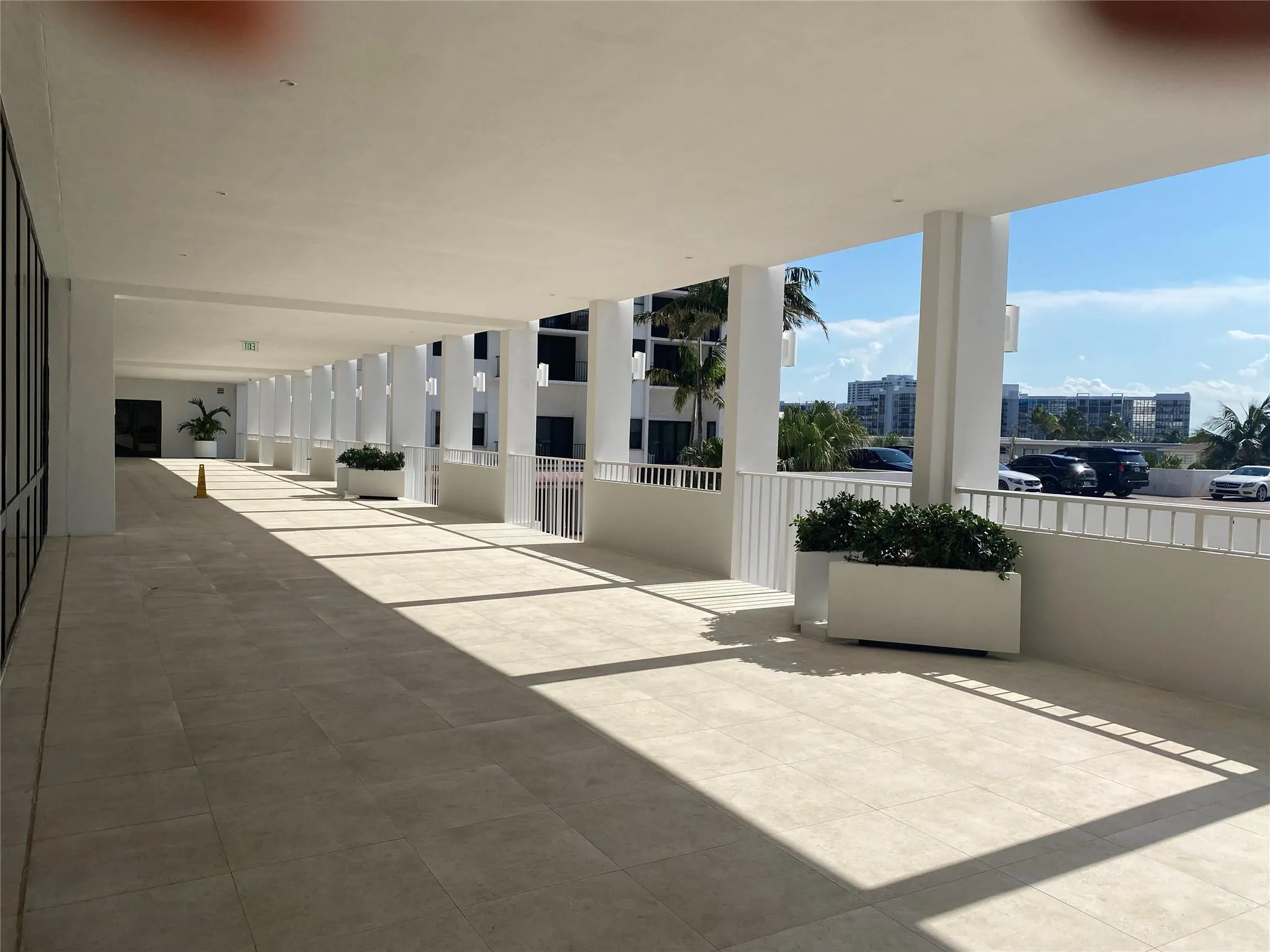 2201 S Ocean Dr, #1404