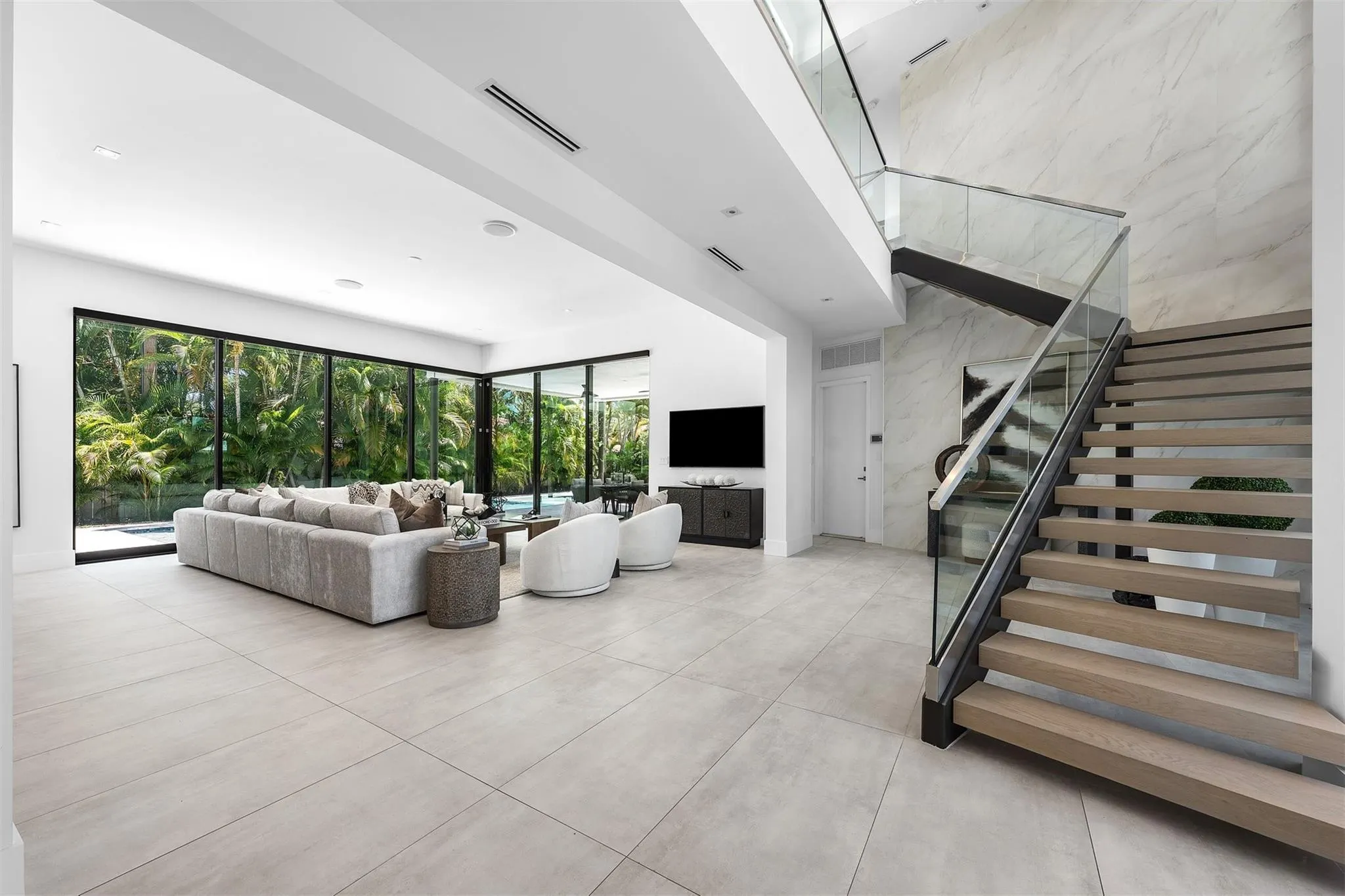 2500 Middle River Drive