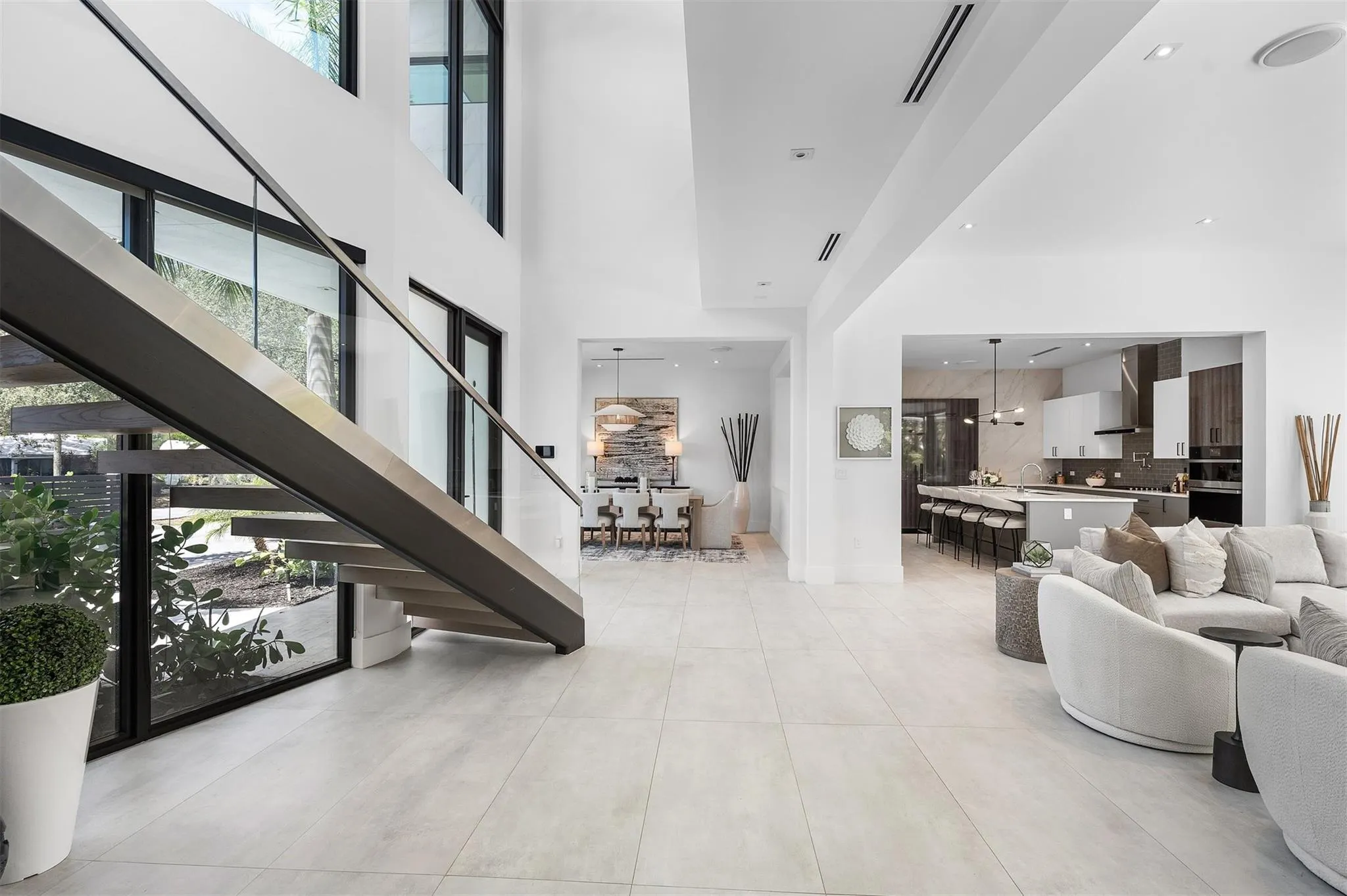 2500 Middle River Drive