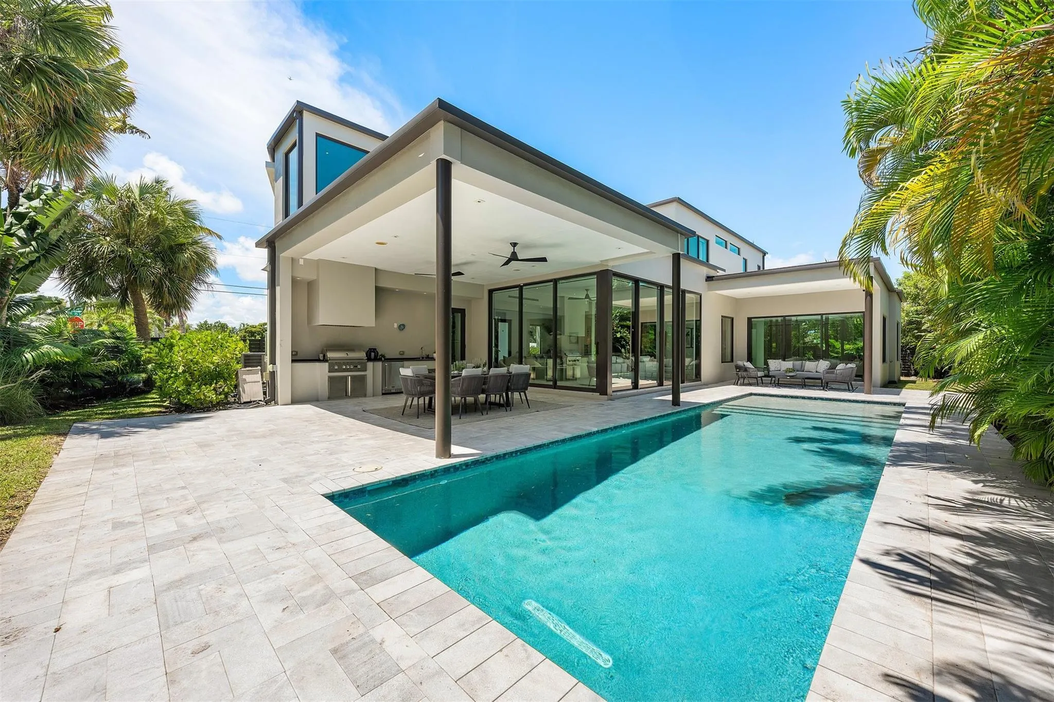 2500 Middle River Drive