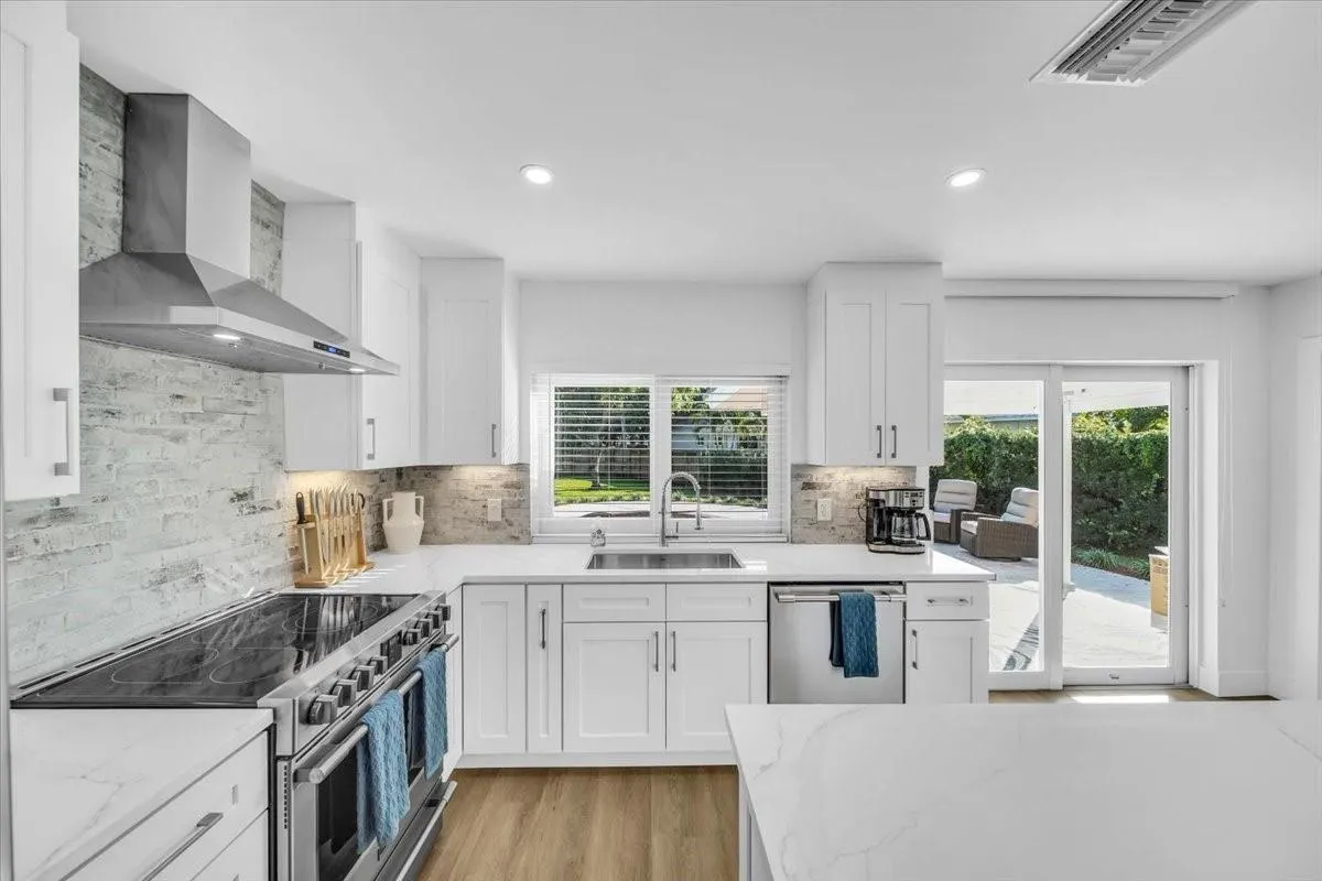 814 SE 14th Ct