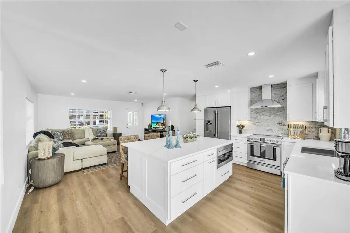 814 SE 14th Ct